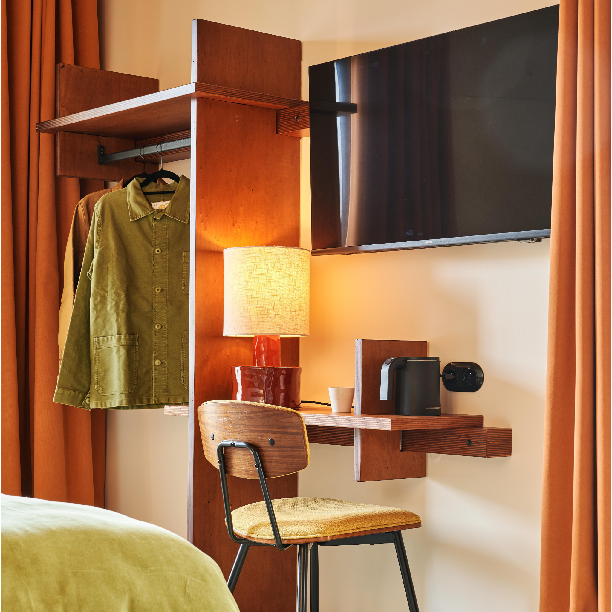 Double or Twin Standard