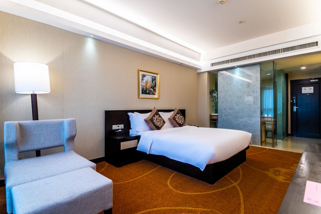 Double Superior Queen Bed