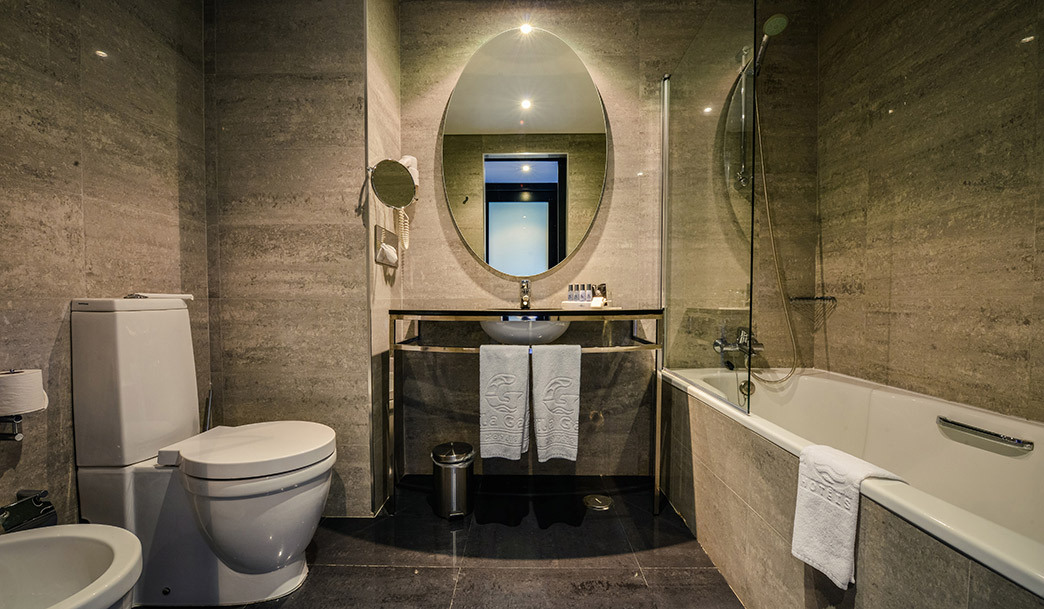 Double or Twin Sea View