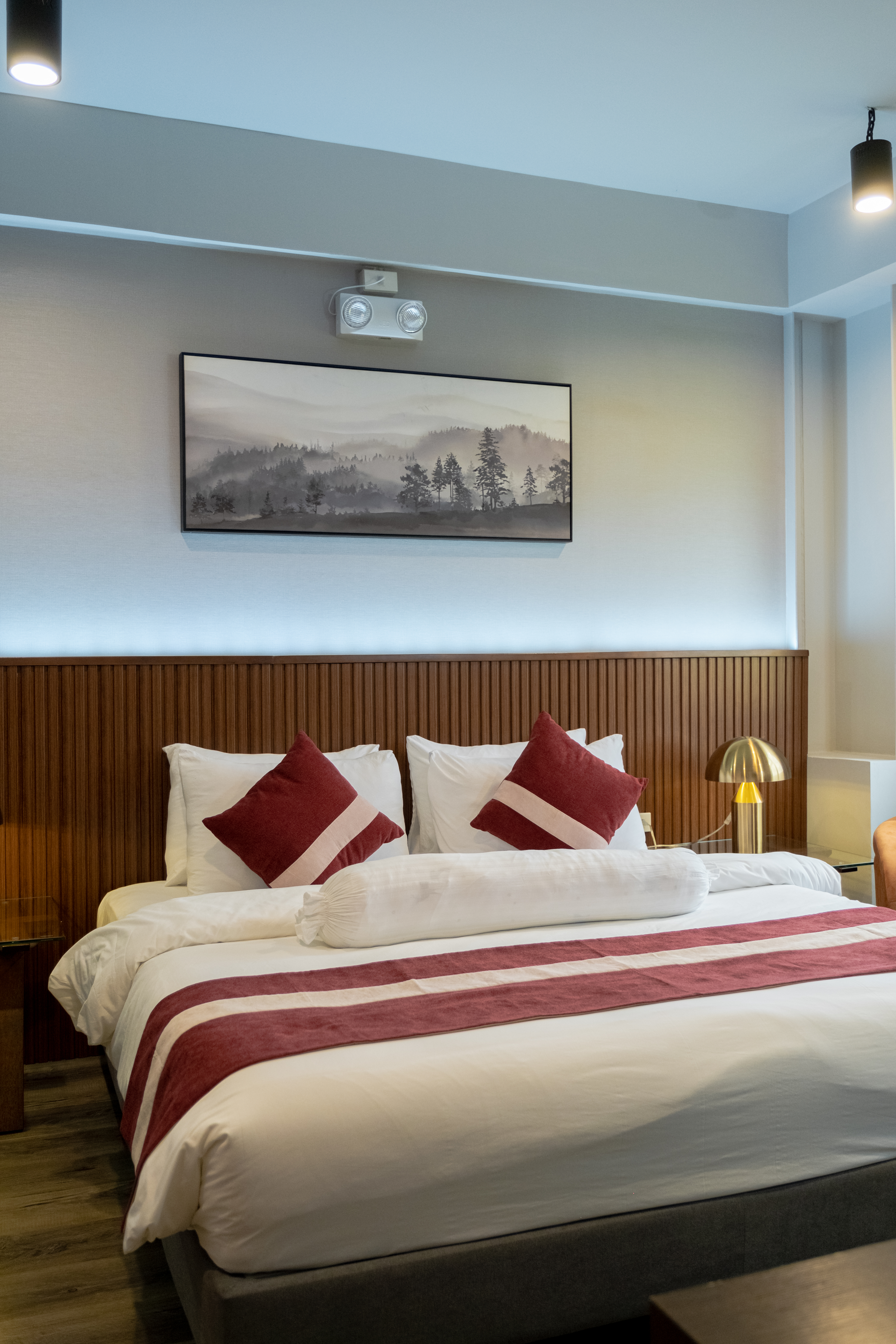 Double Deluxe Queen Bed