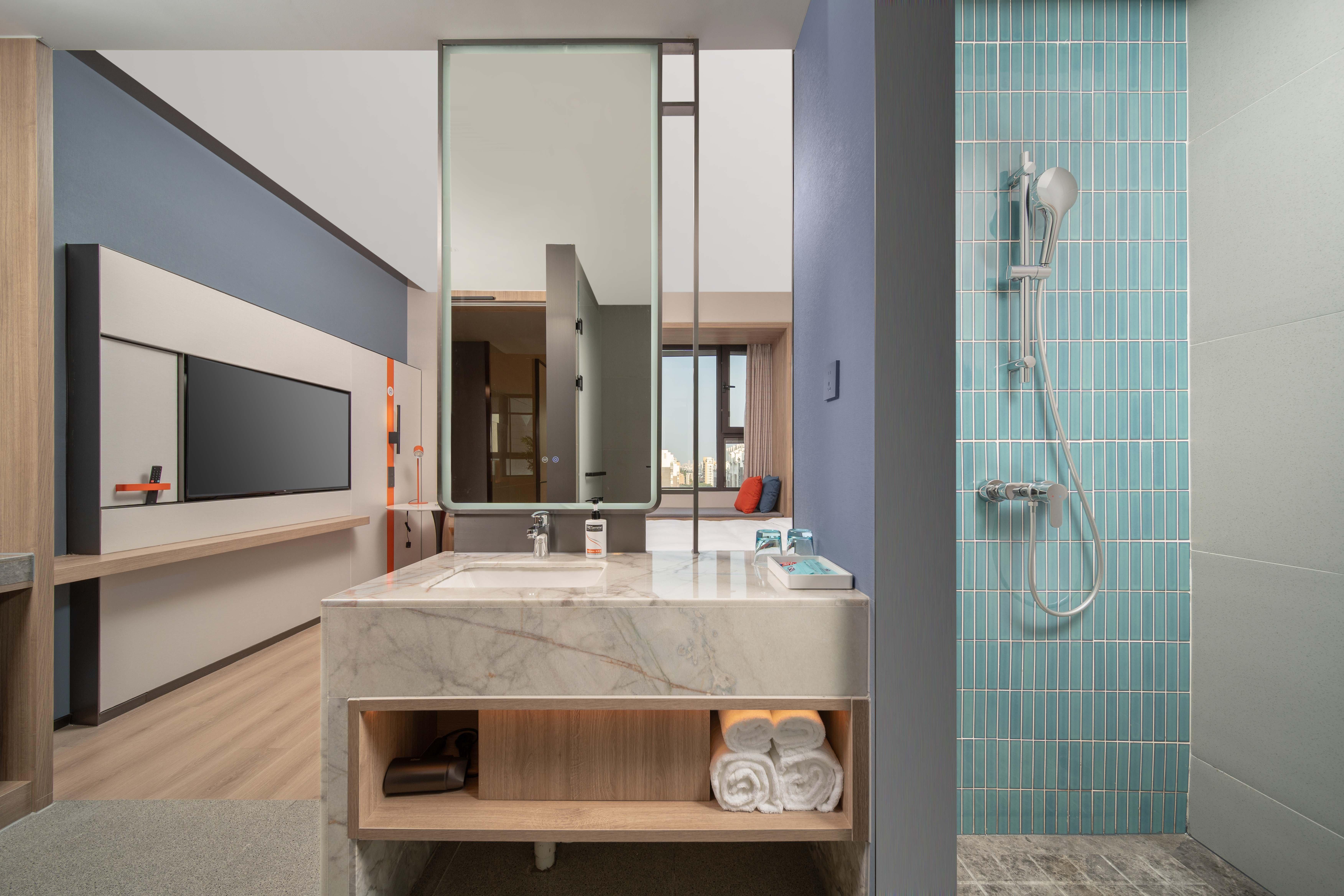 Double King Size Bed