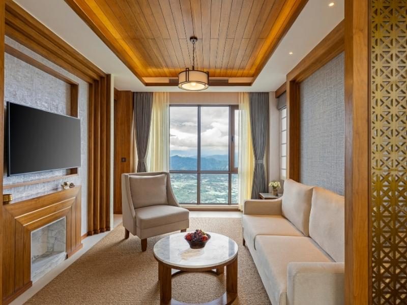 Junior Suite with Views