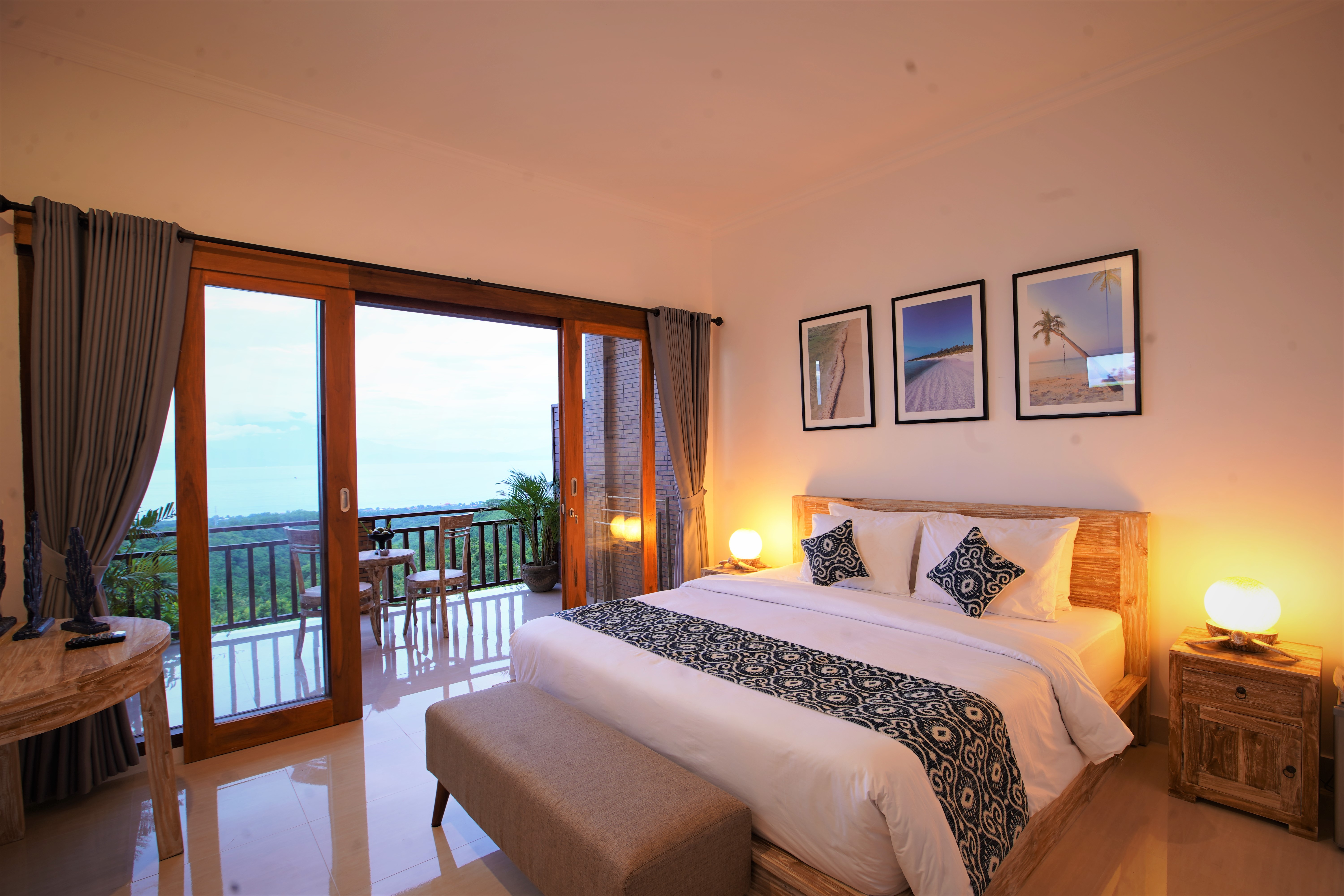 Double Deluxe Sea View with Balcony