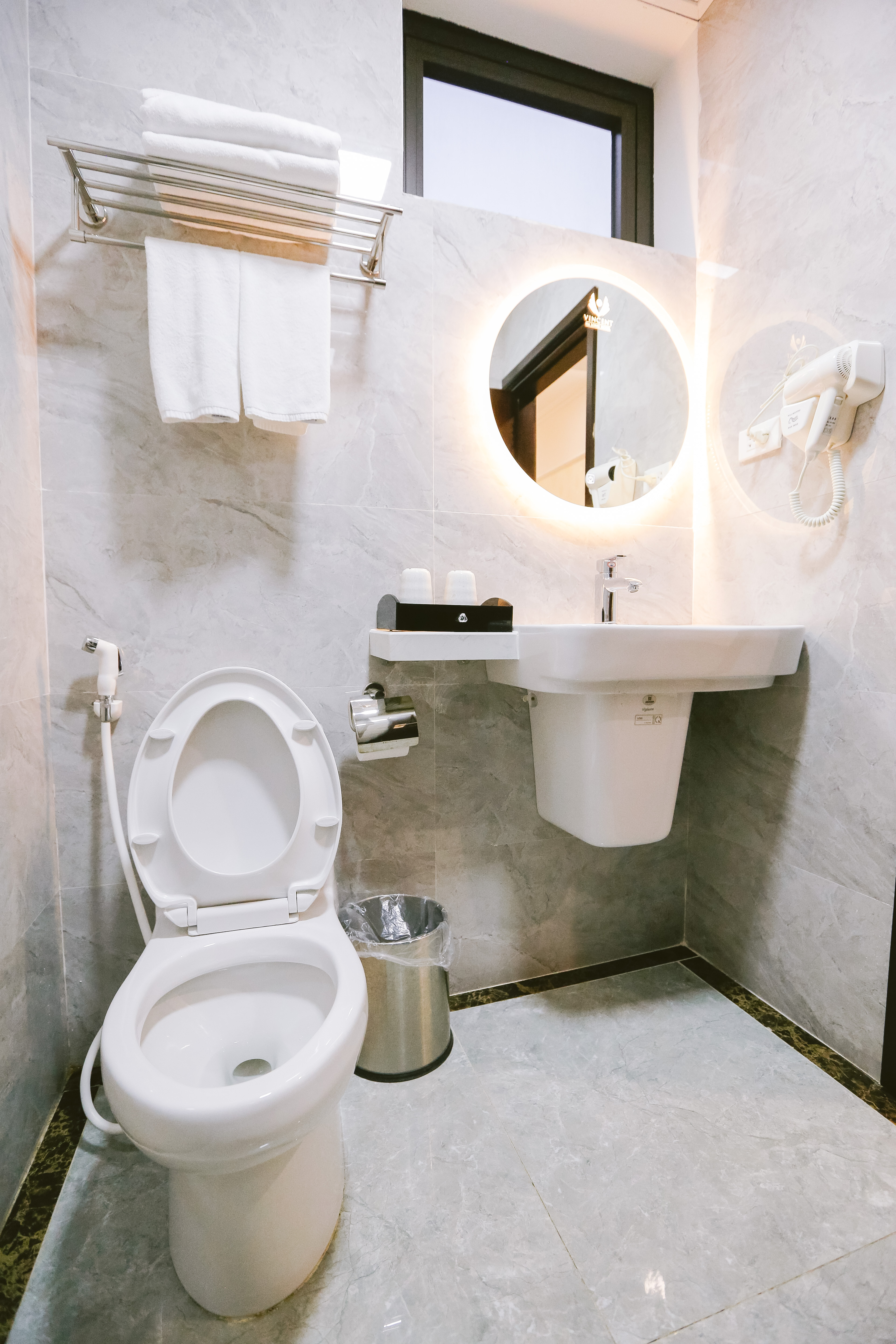 Double Deluxe Queen Bed