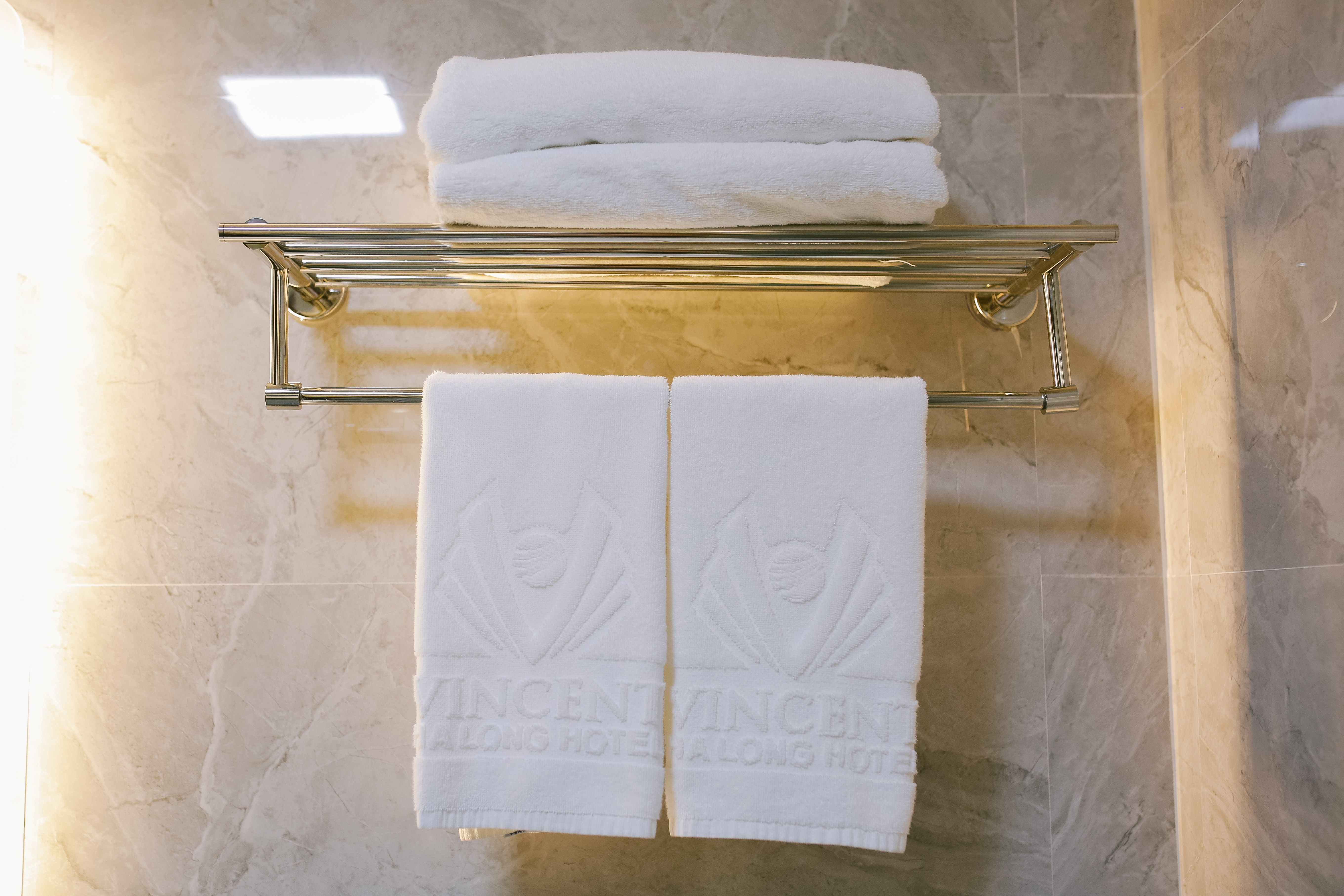 Double or Twin with Double Bed