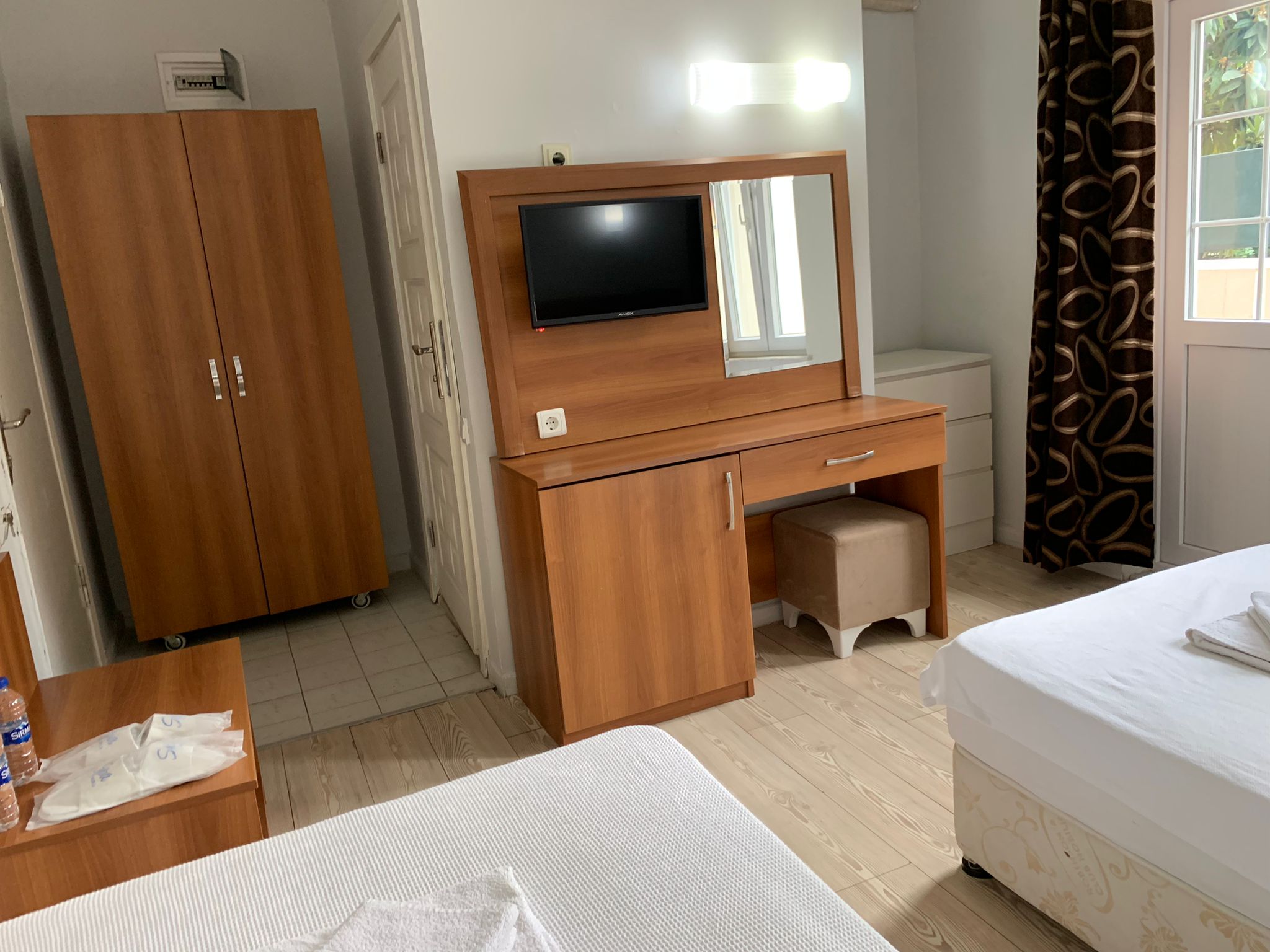 Double or Twin Two Beds