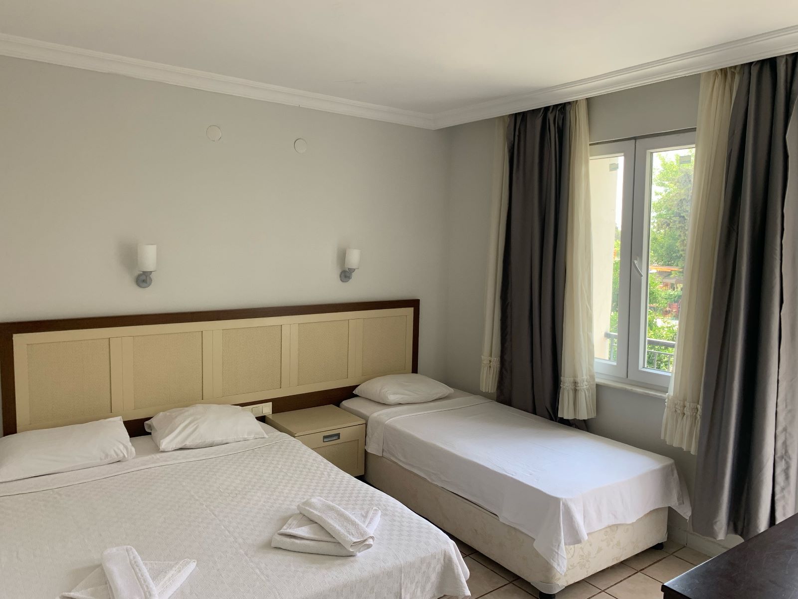 Double or Twin Two Beds