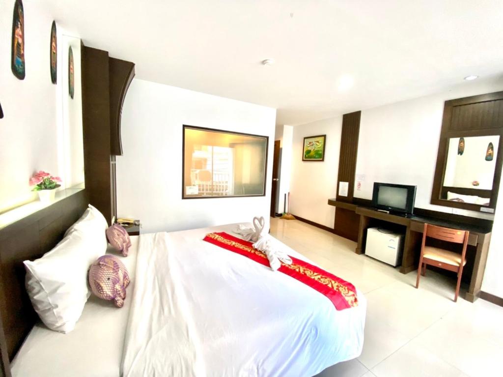 Double Deluxe King Bed