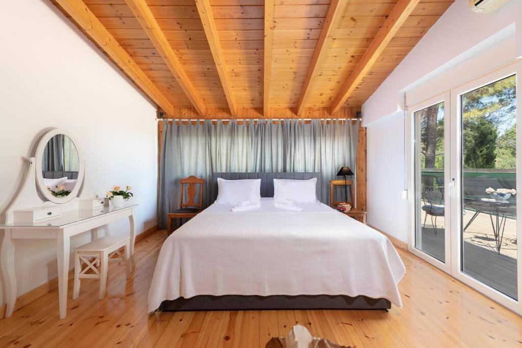 Villa Four Bedrooms with Private Pool