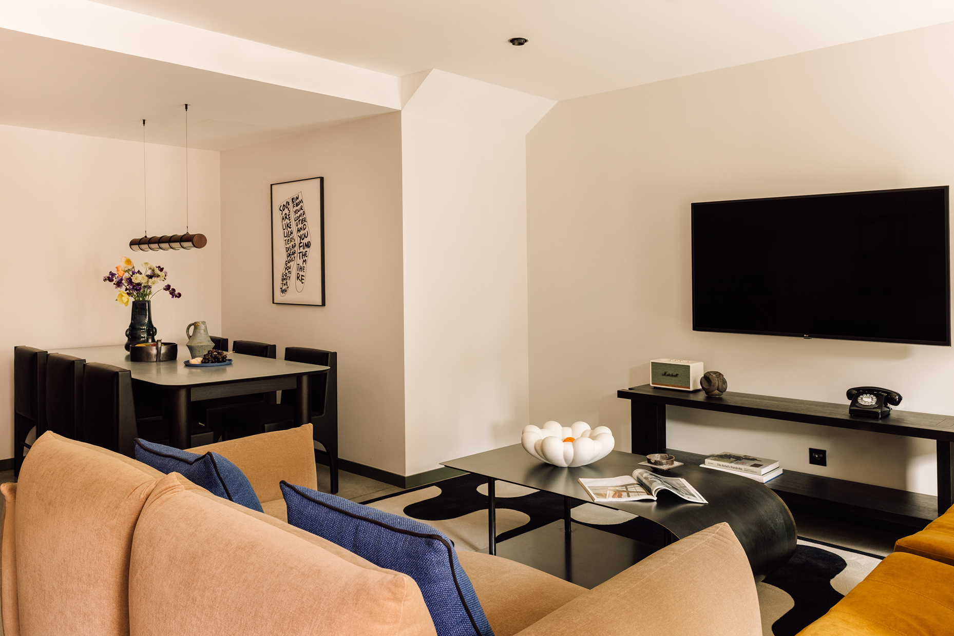 Suite Three Bedrooms Three Bathrooms