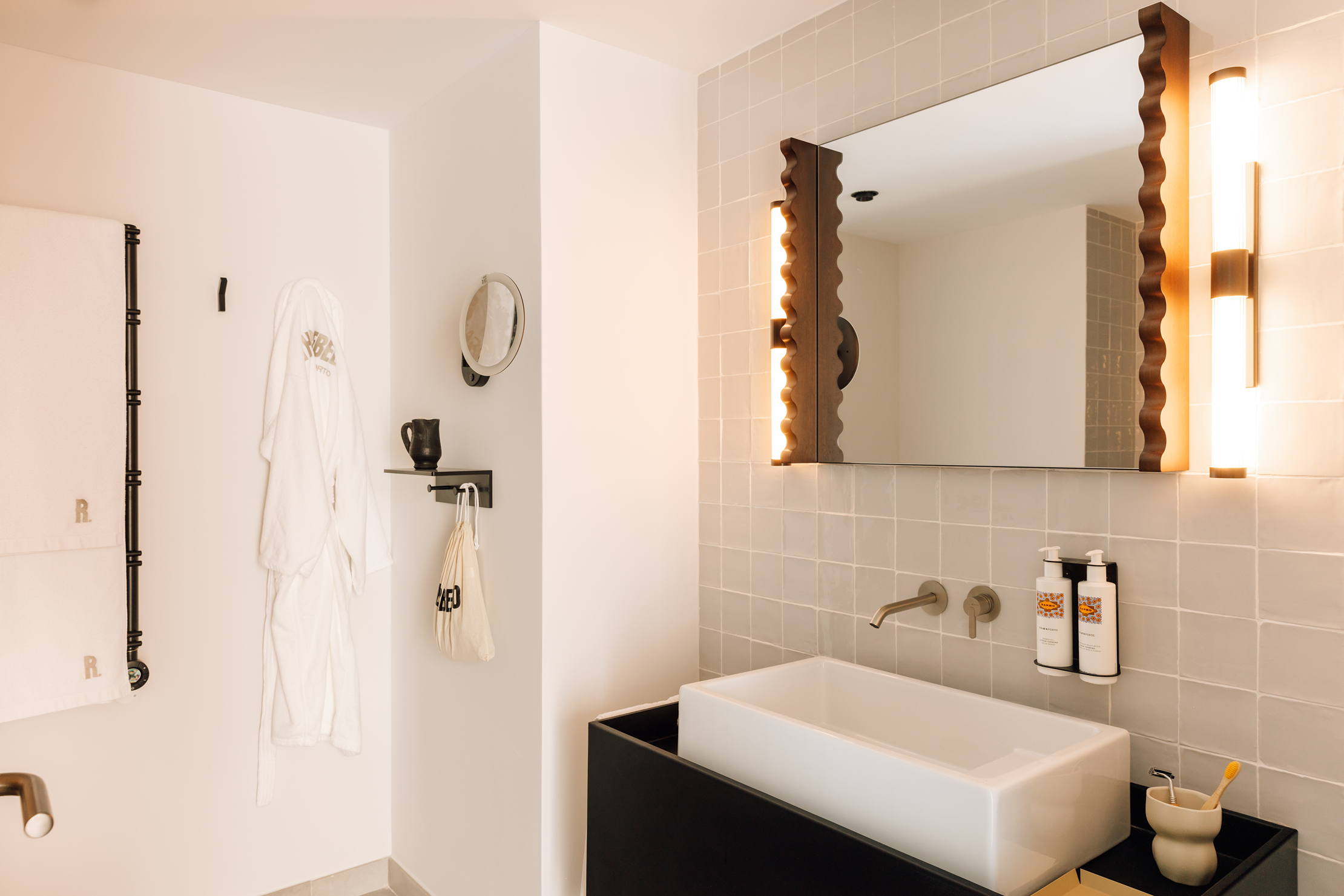 Suite Three Bedrooms Three Bathrooms