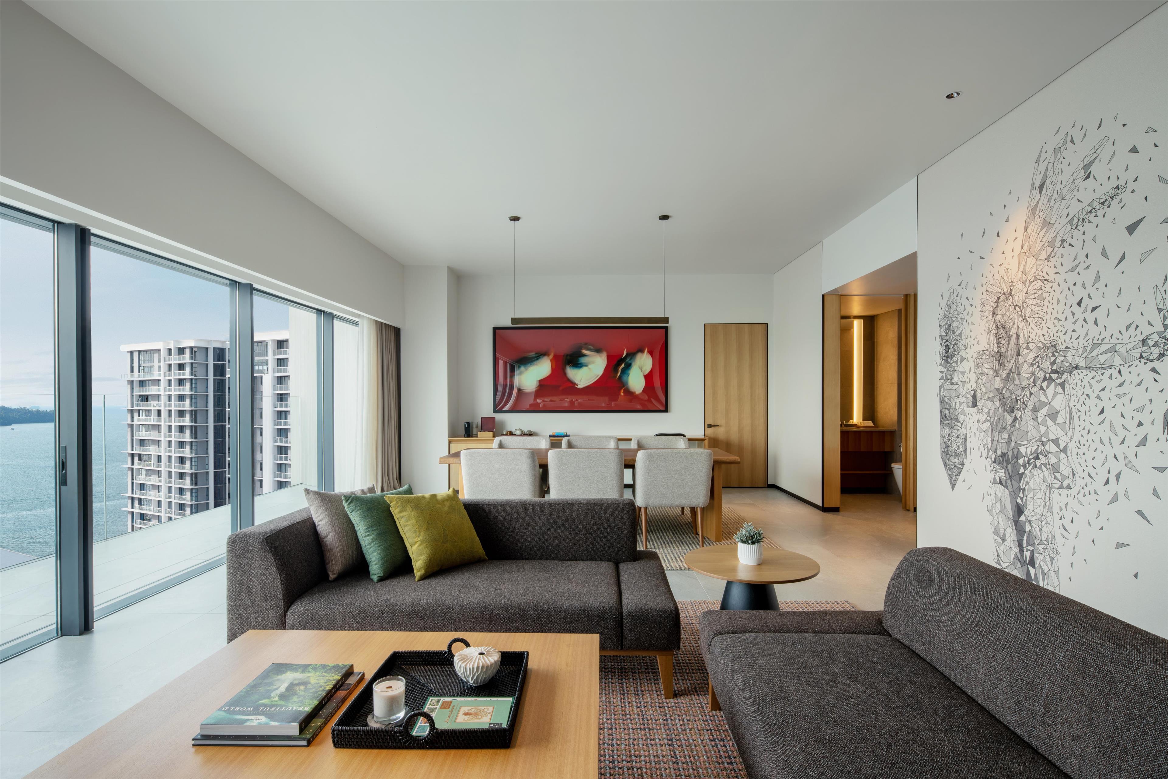 Suite Sea View King Bed