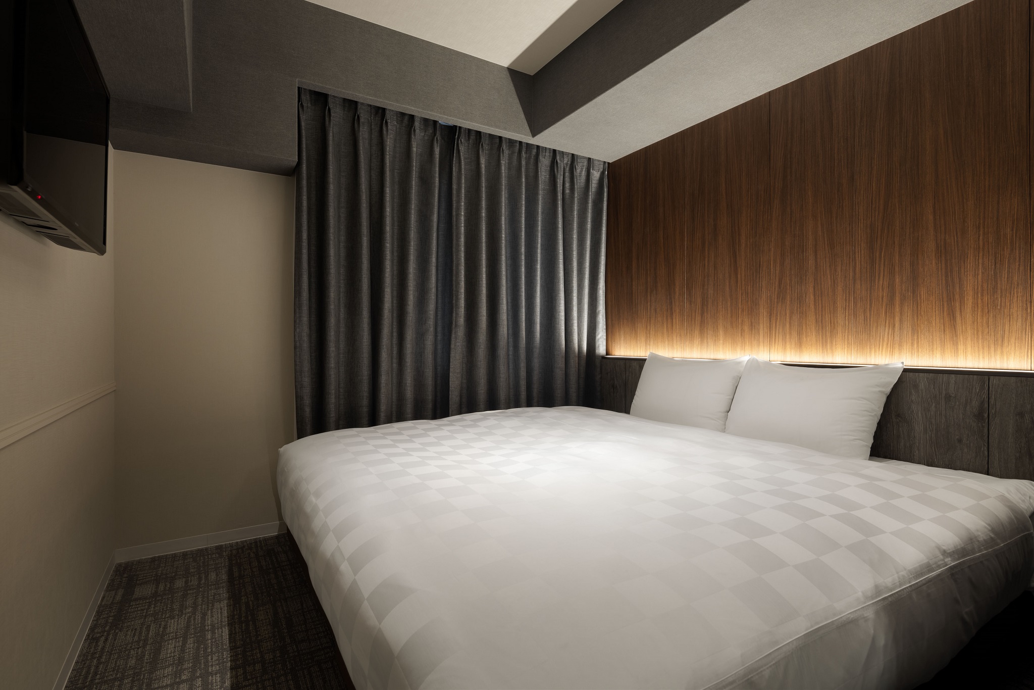 Double King Size Bed