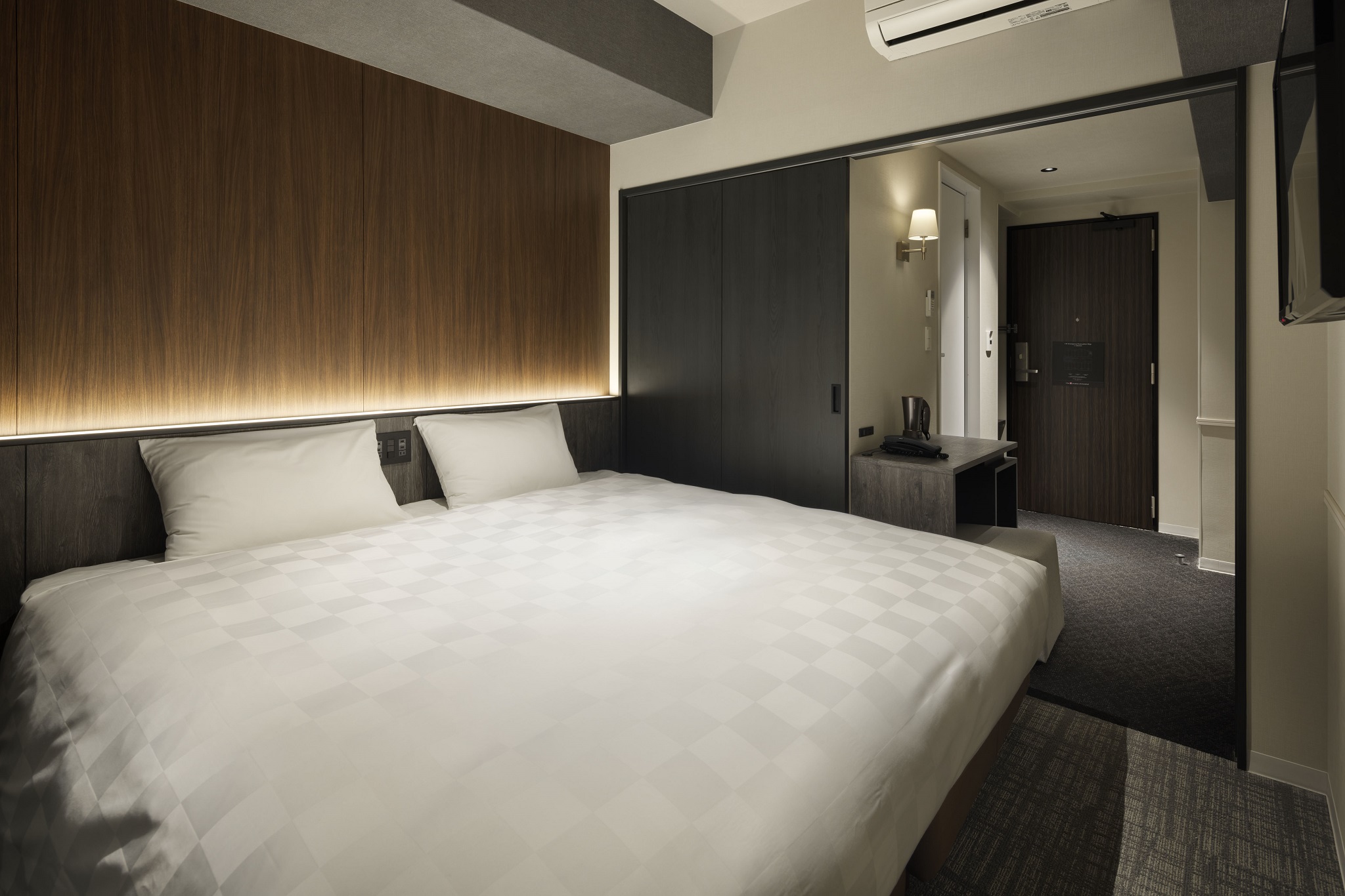 Double King Size Bed