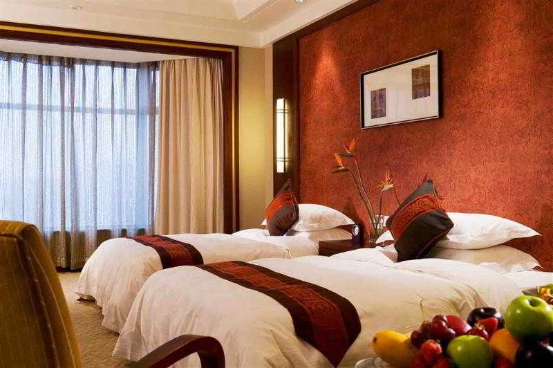 Twin Superior City View