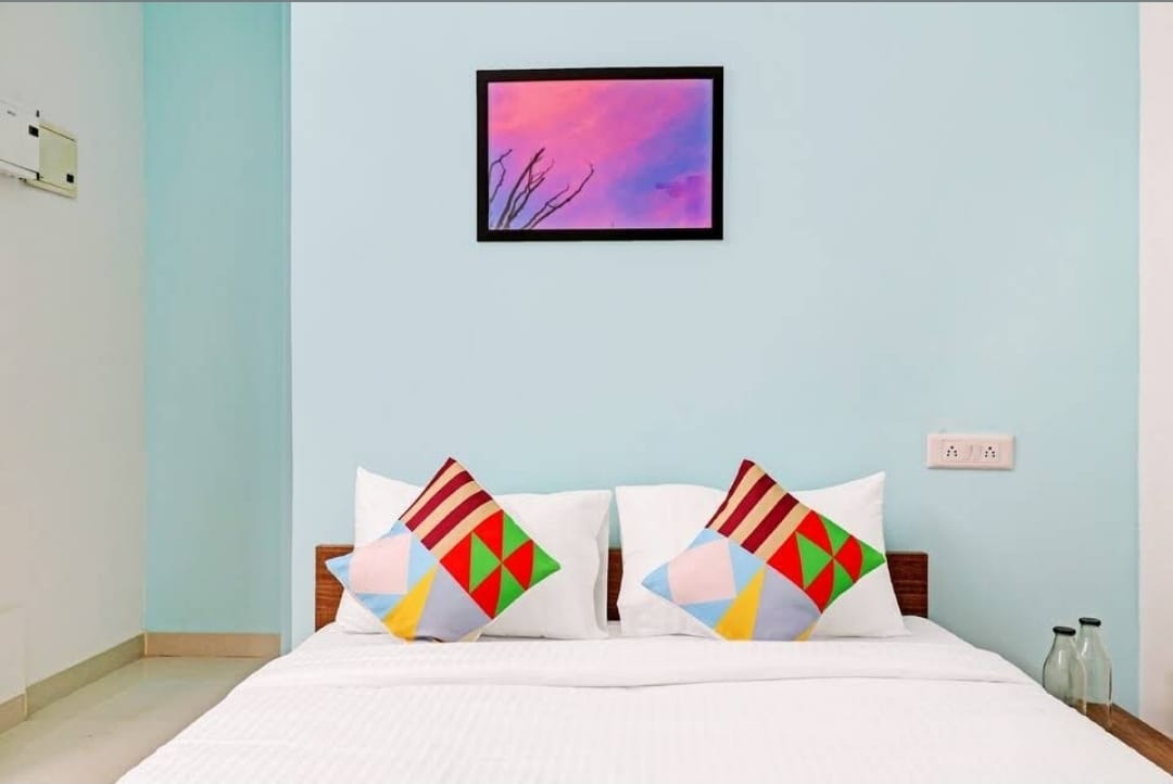 Double Deluxe One Bed