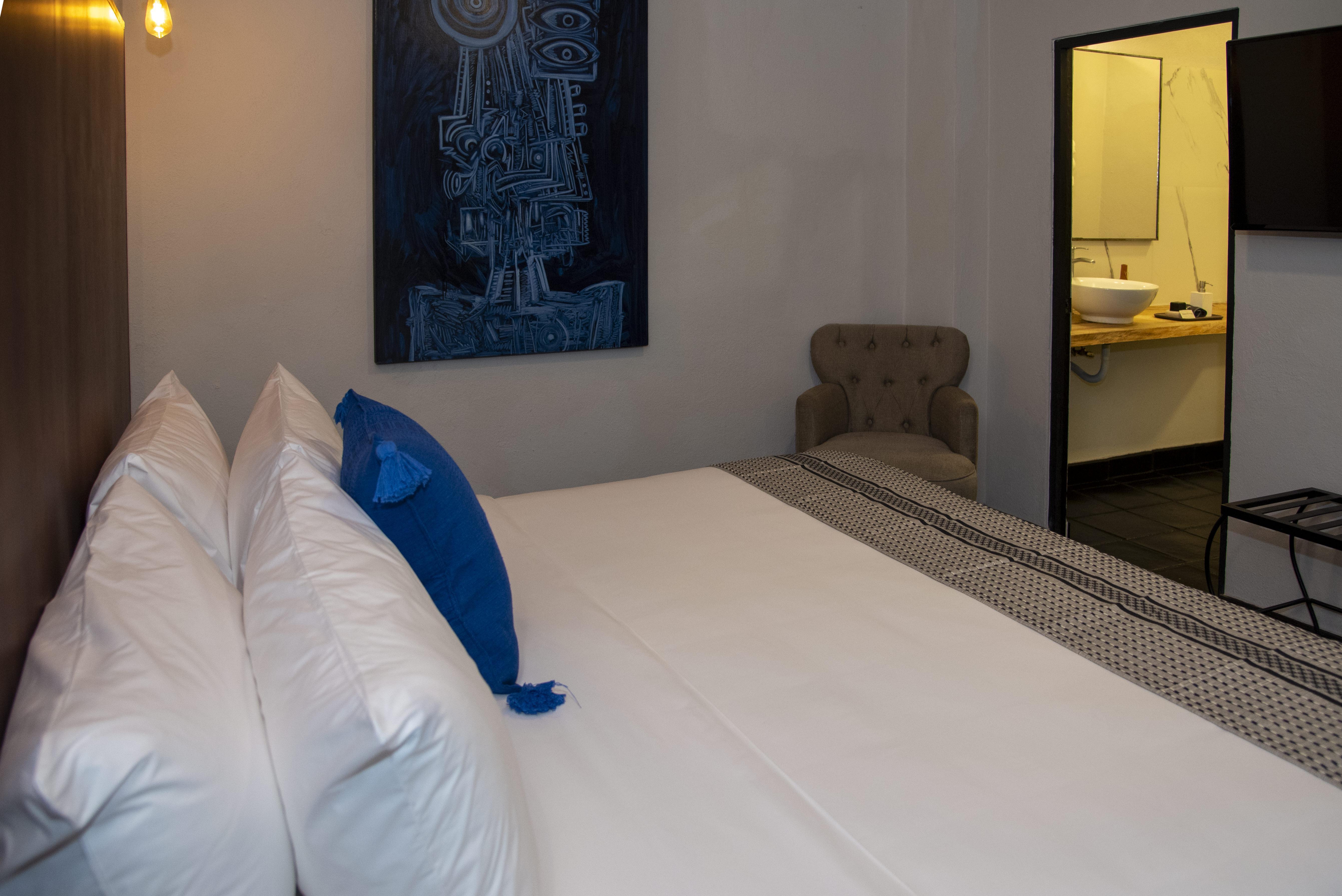 Double Deluxe One Bed