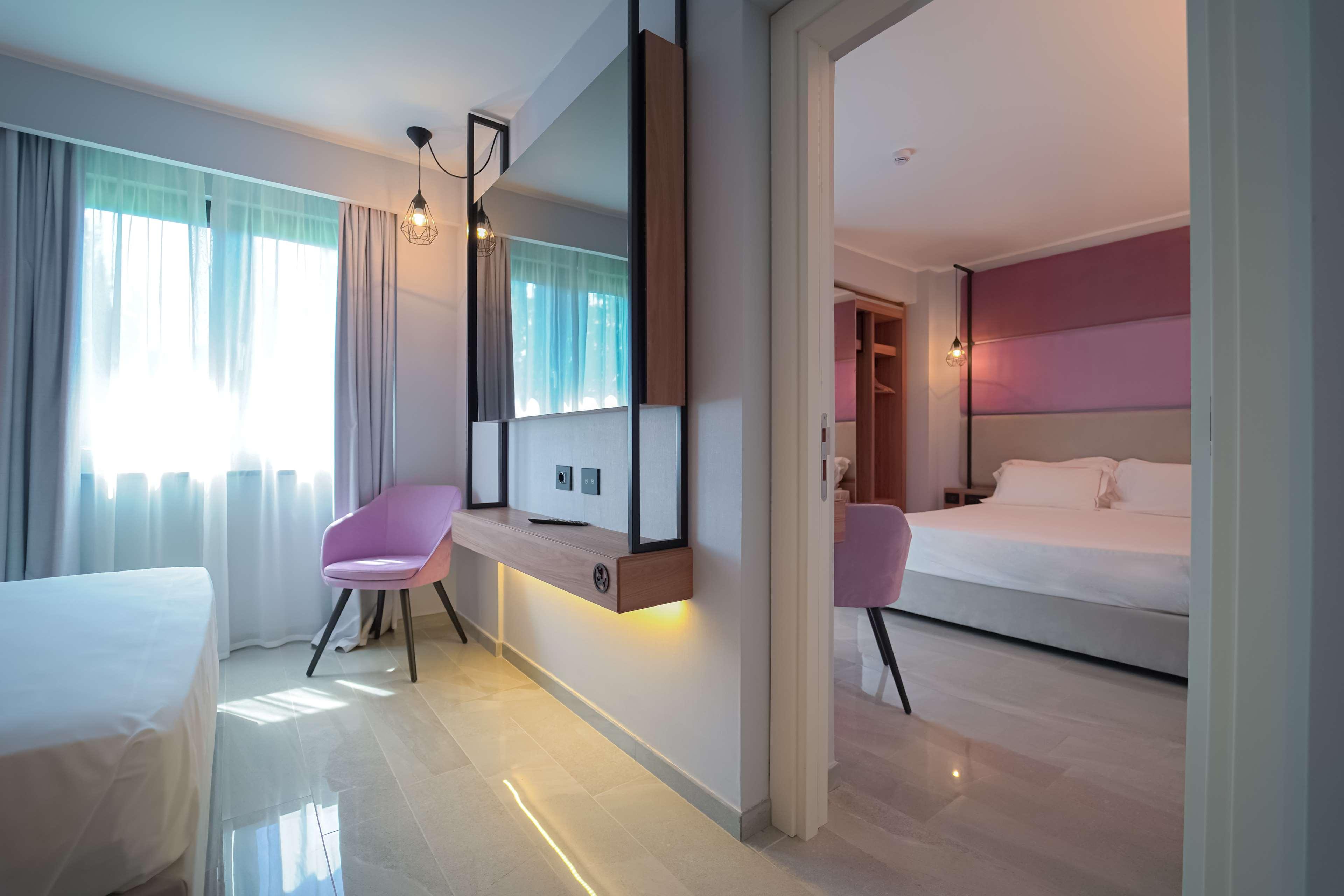 Family Room Connecting Room