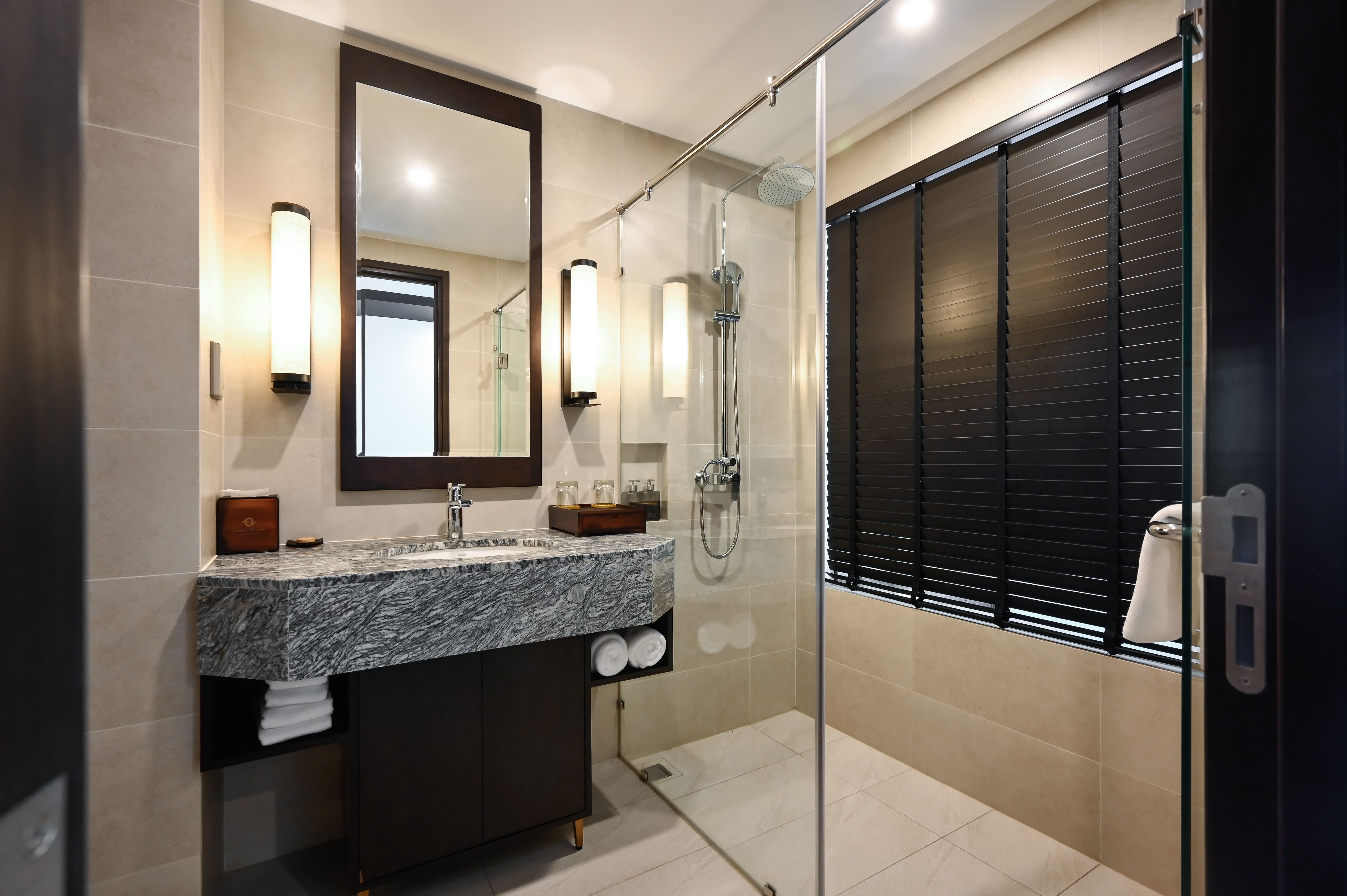 Twin Deluxe Two Beds