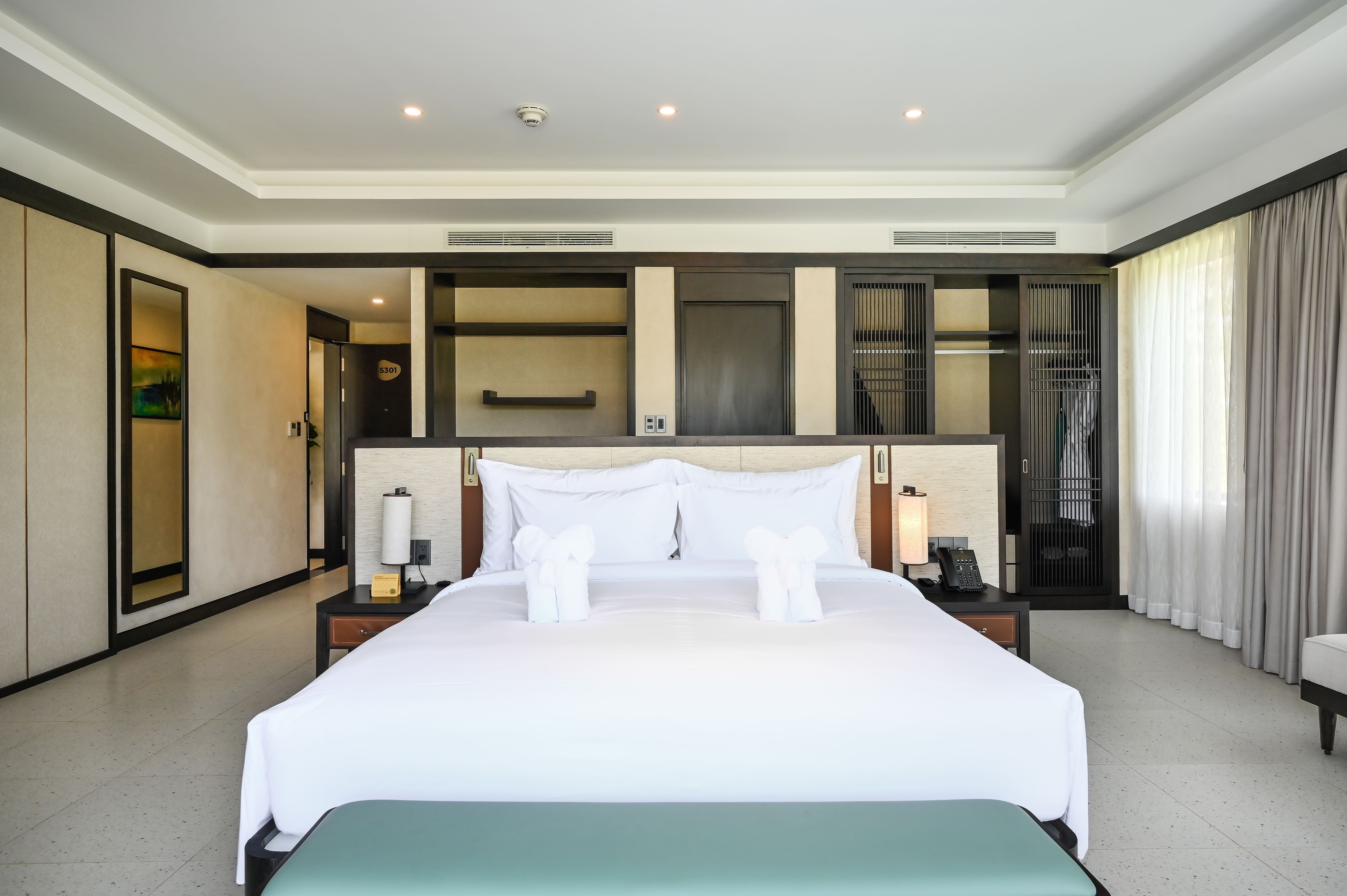 Villa Five Bedrooms with Private Pool