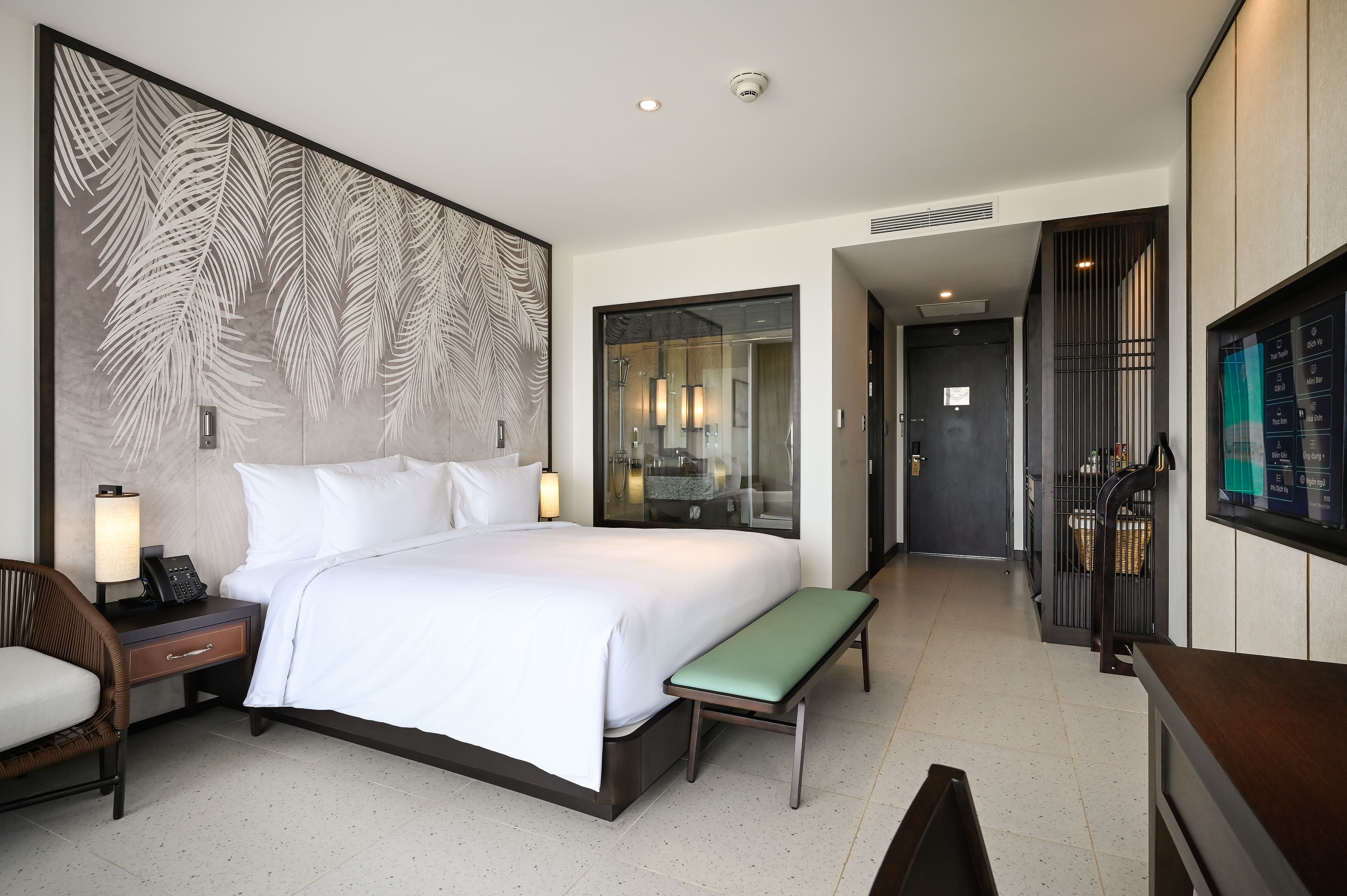 Double Deluxe King Bed