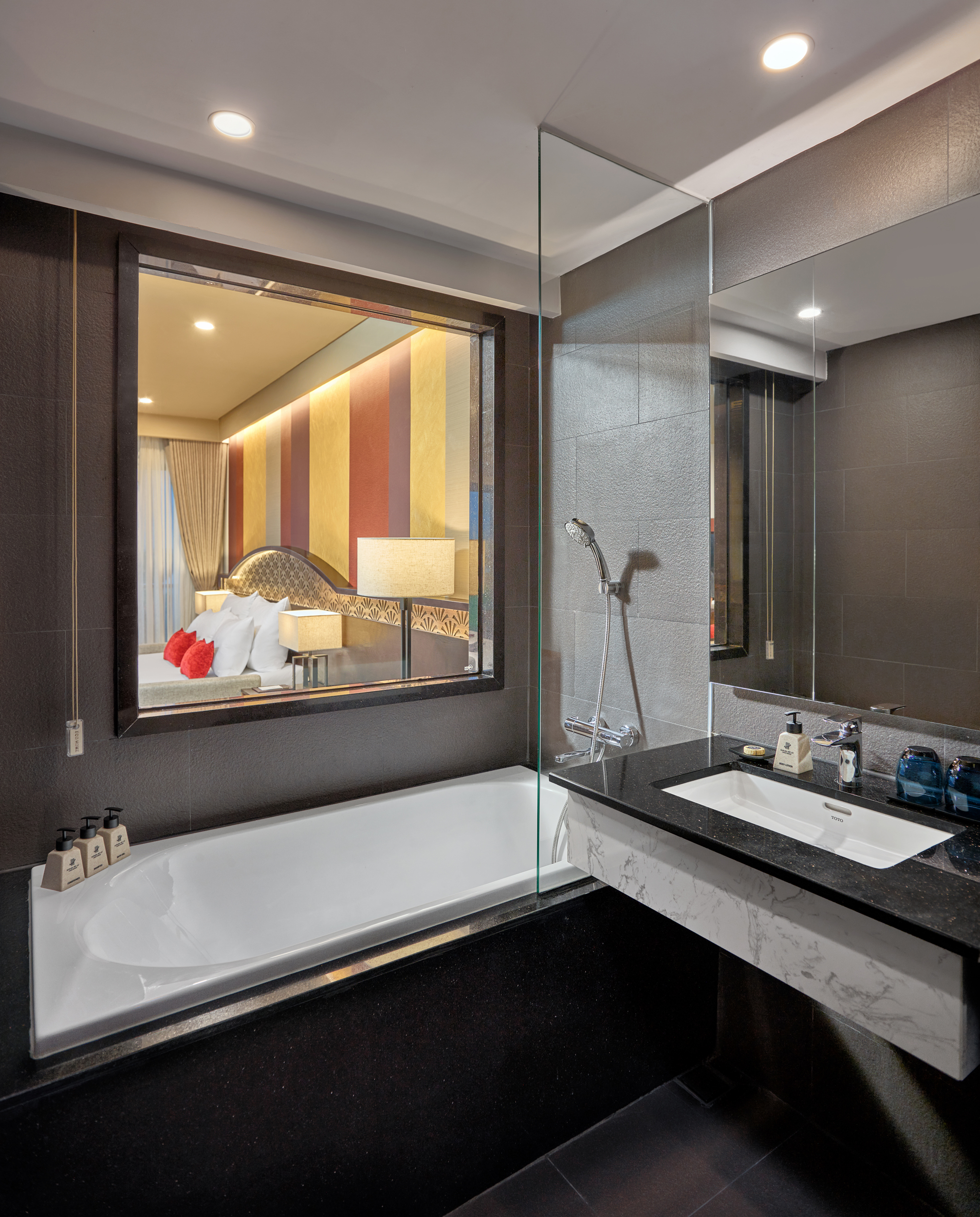 Family Room Connecting Room