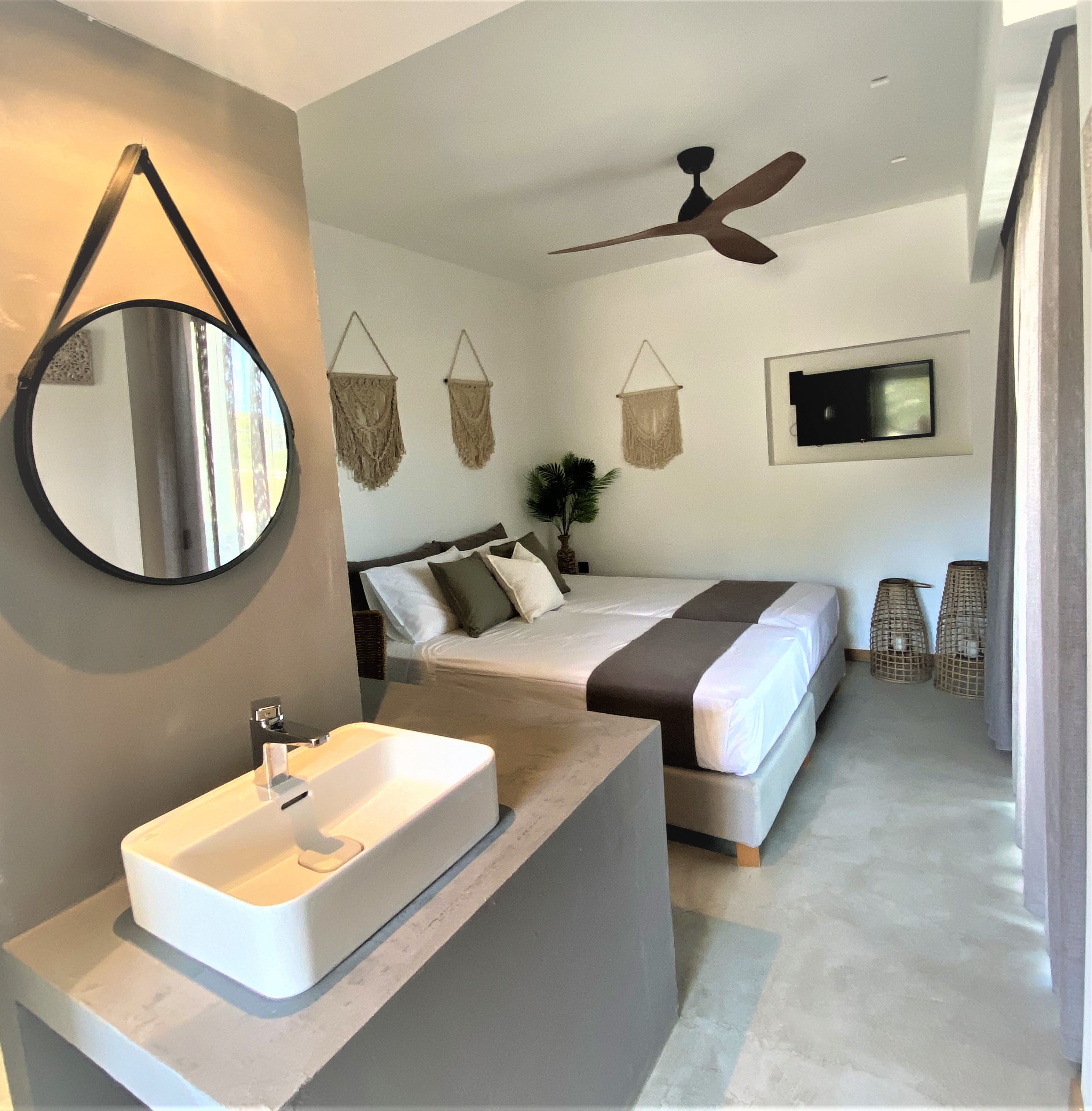 Double or Twin Standard