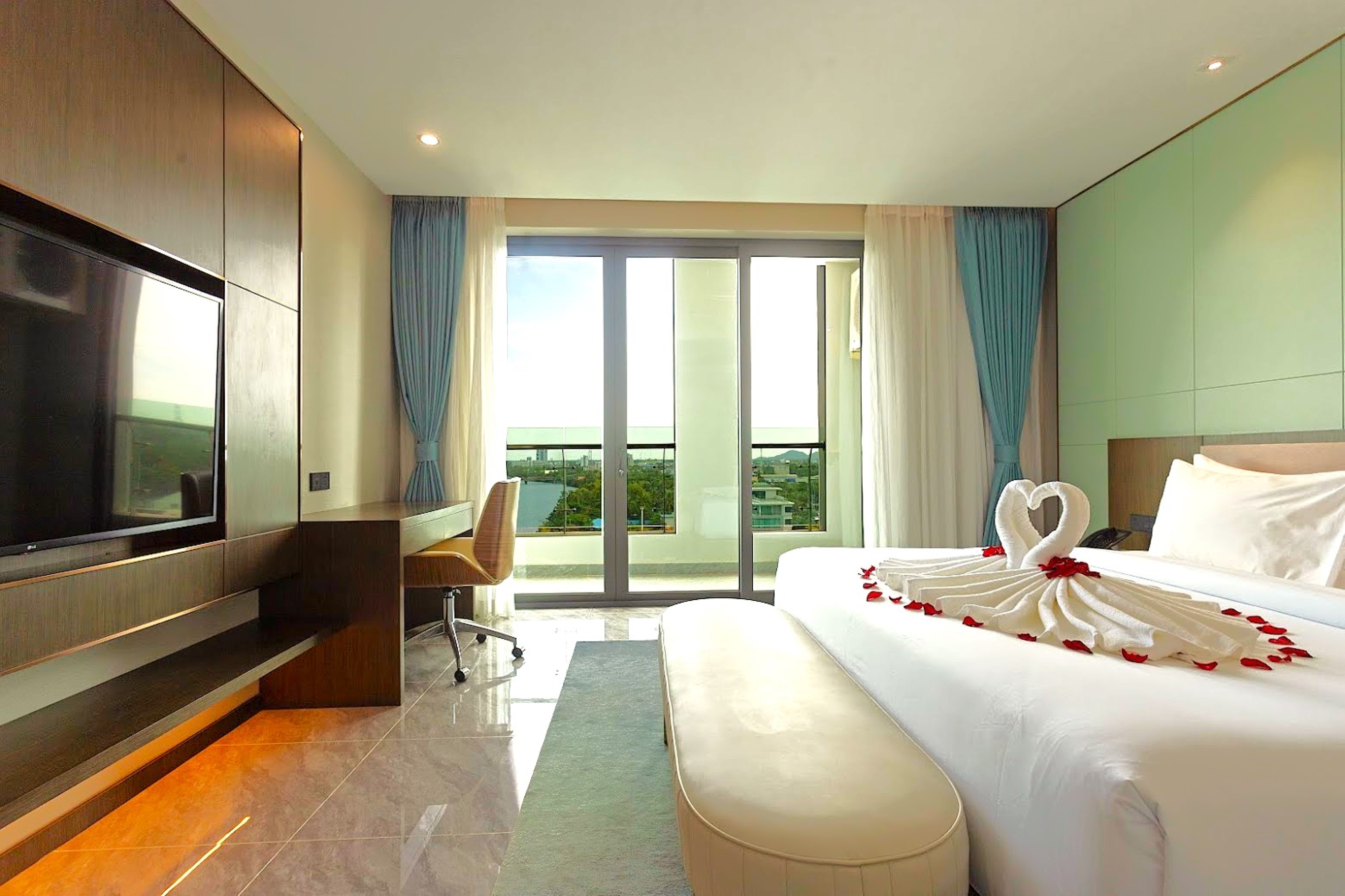 Suite One Bedroom One Bathroom