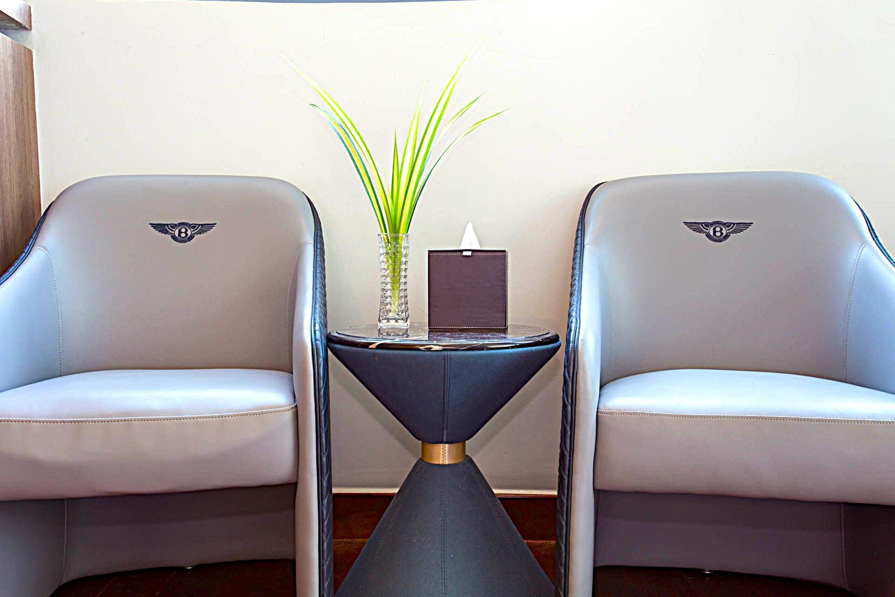 Bungalow King Bed One Bedroom 