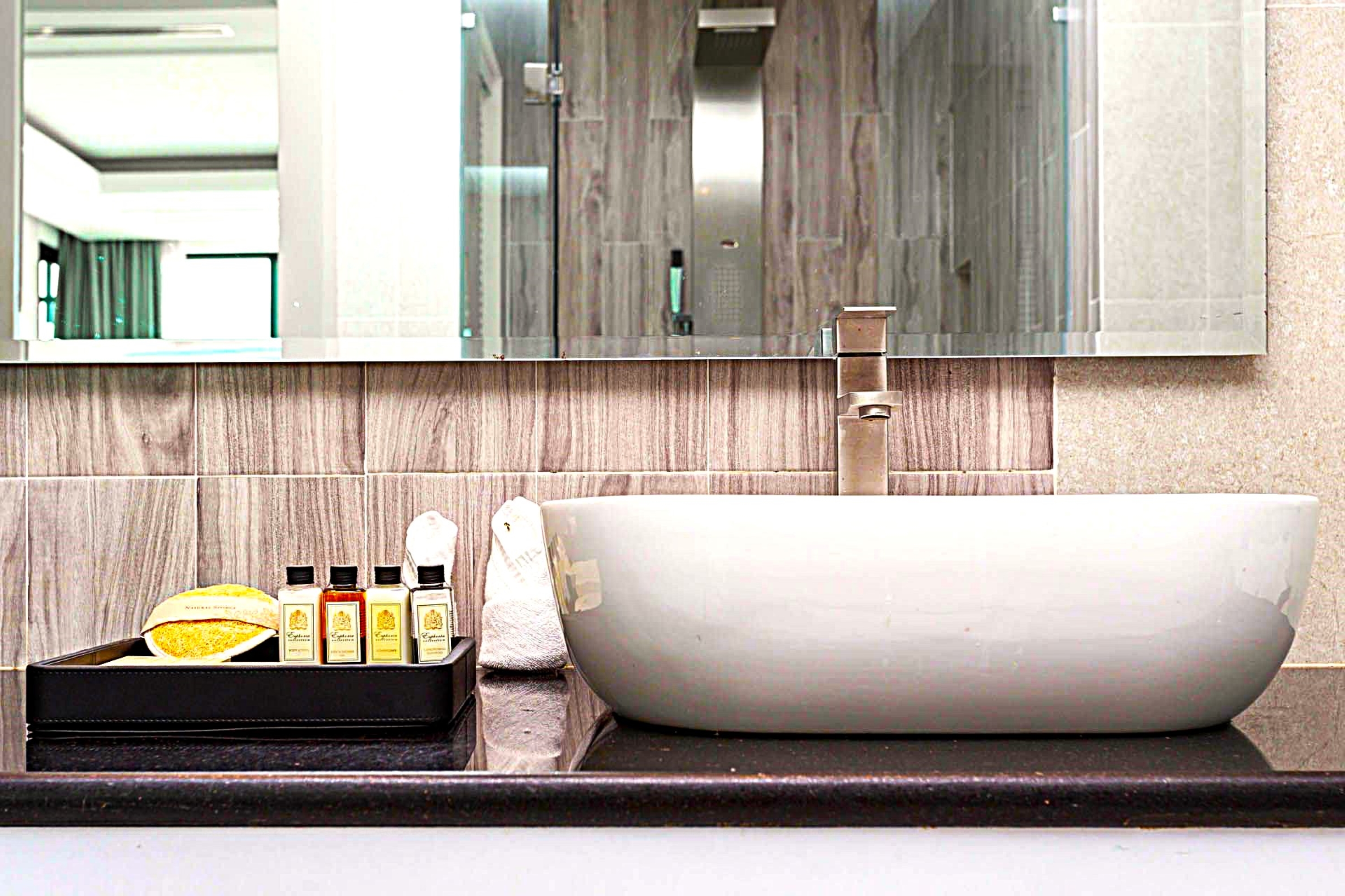 Double Deluxe Pool View