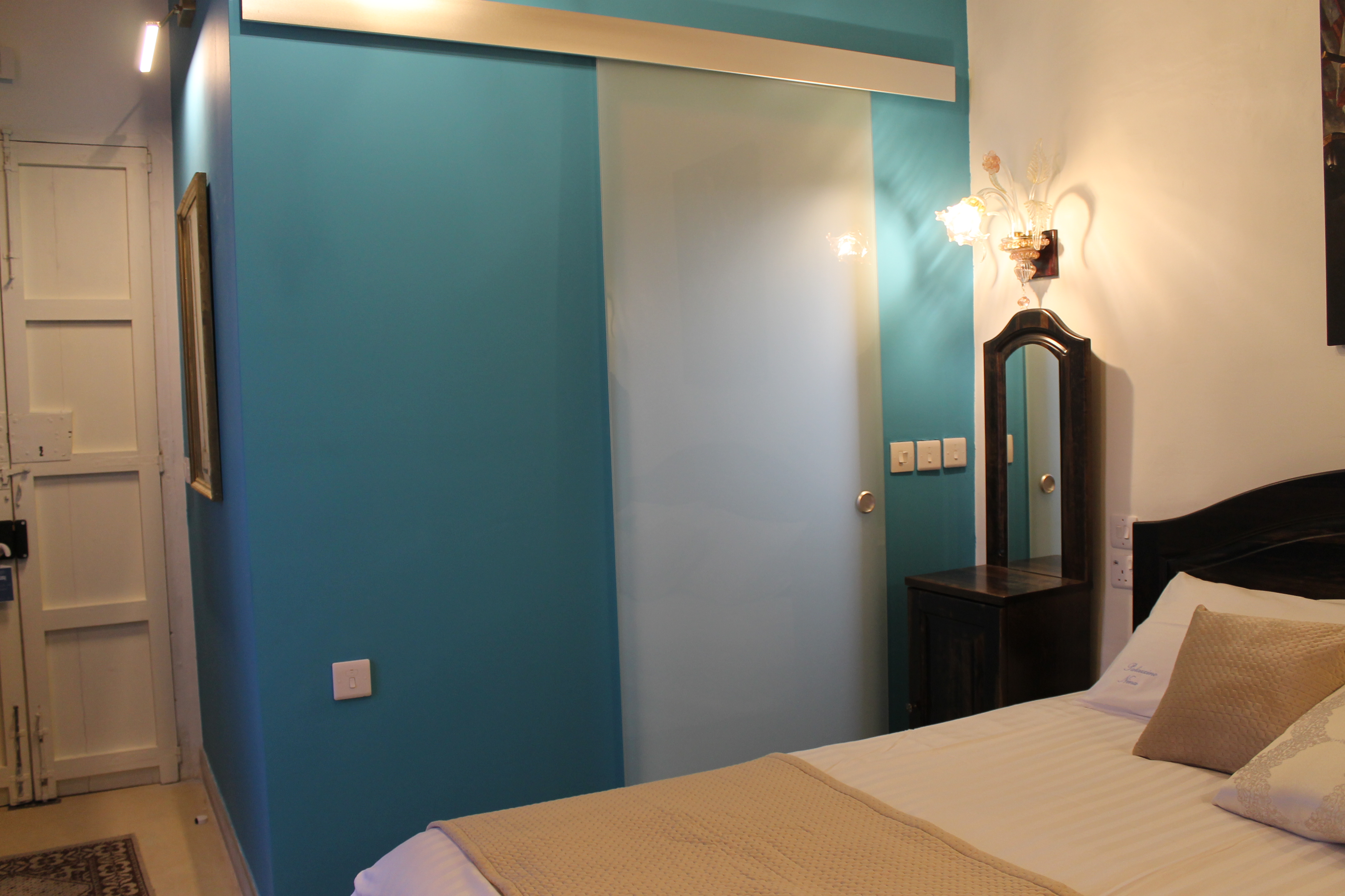 Double Deluxe Queen Bed