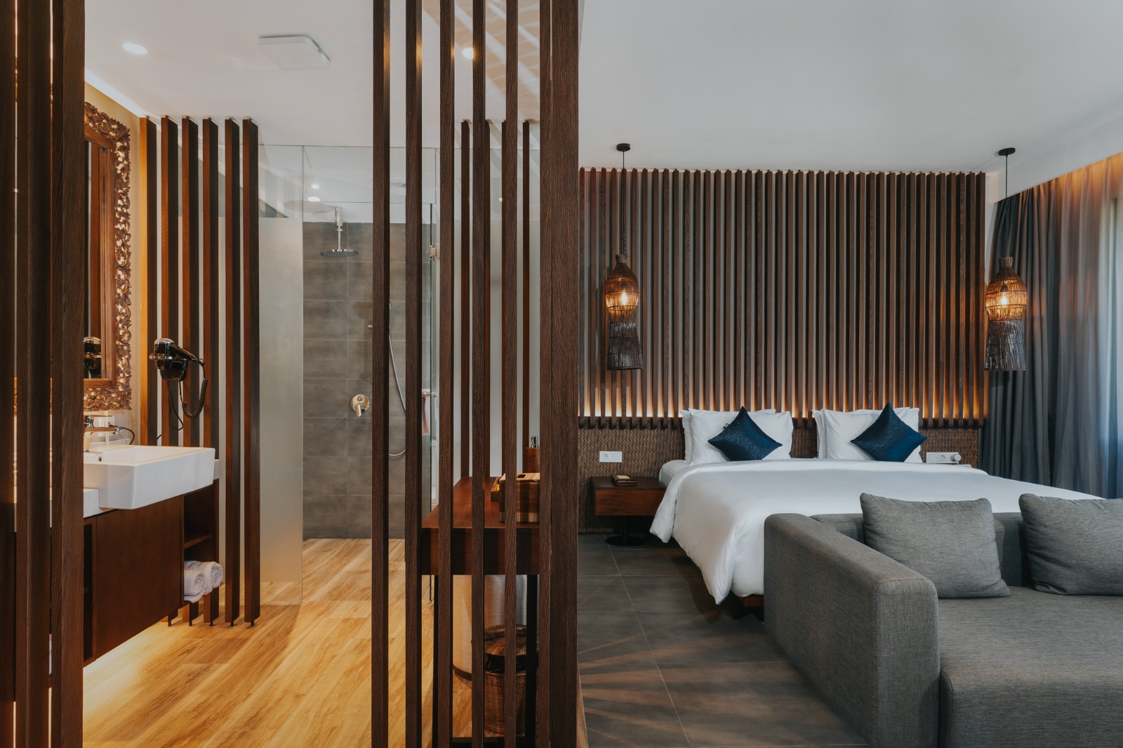 Suite Deluxe with Balcony