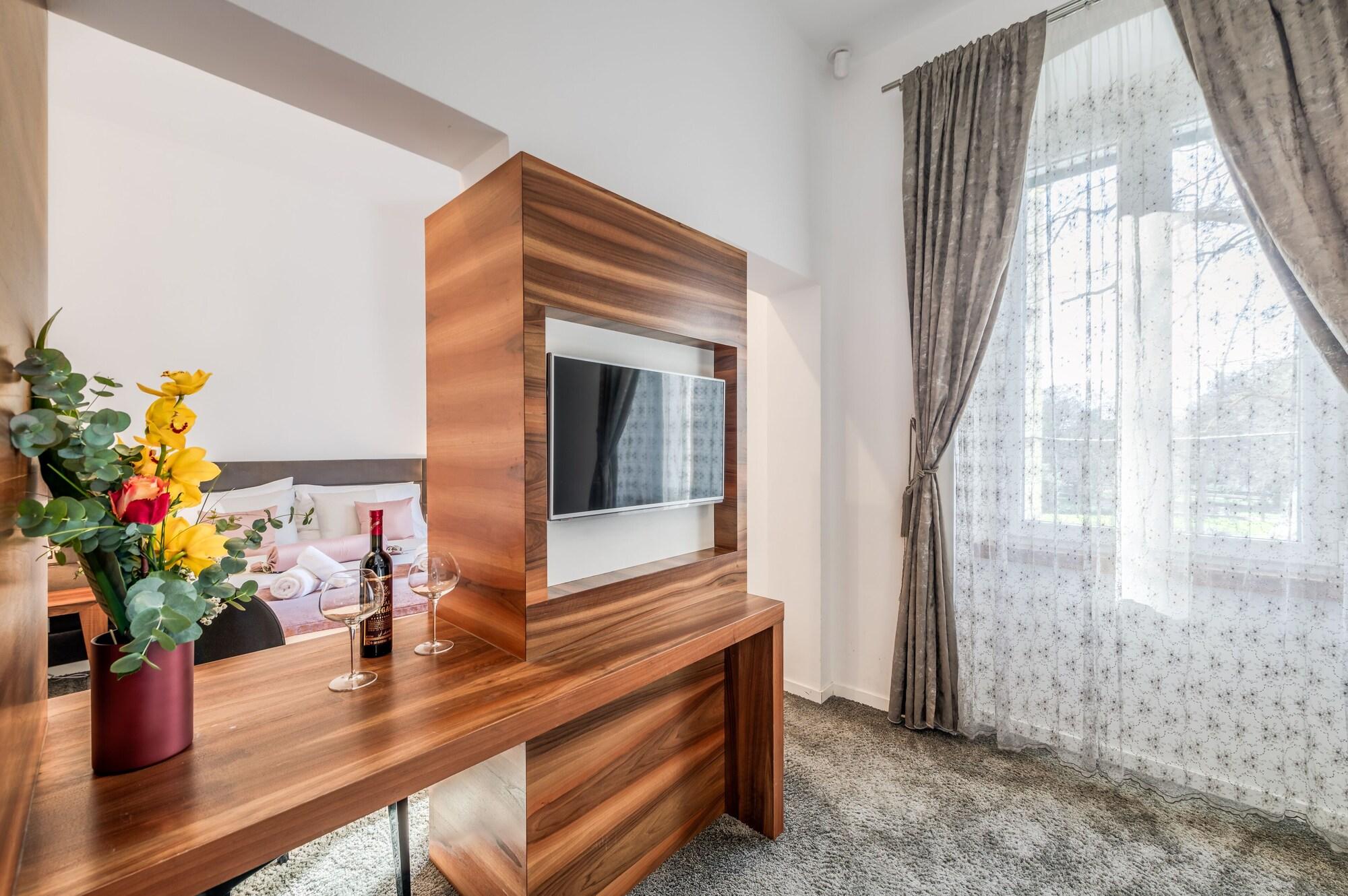 Suite Deluxe with Balcony