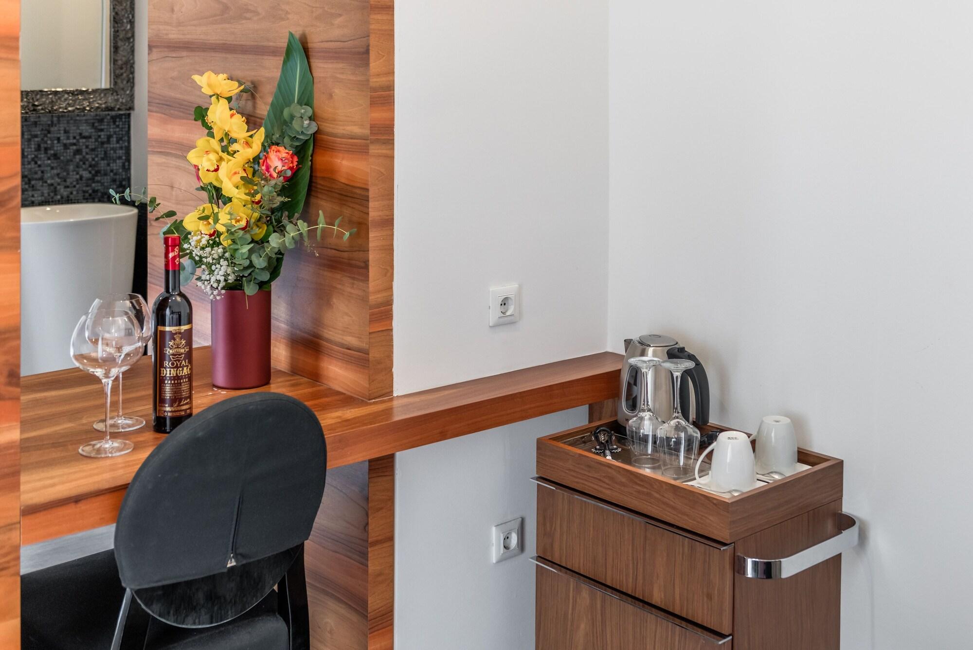 Suite Deluxe with Balcony