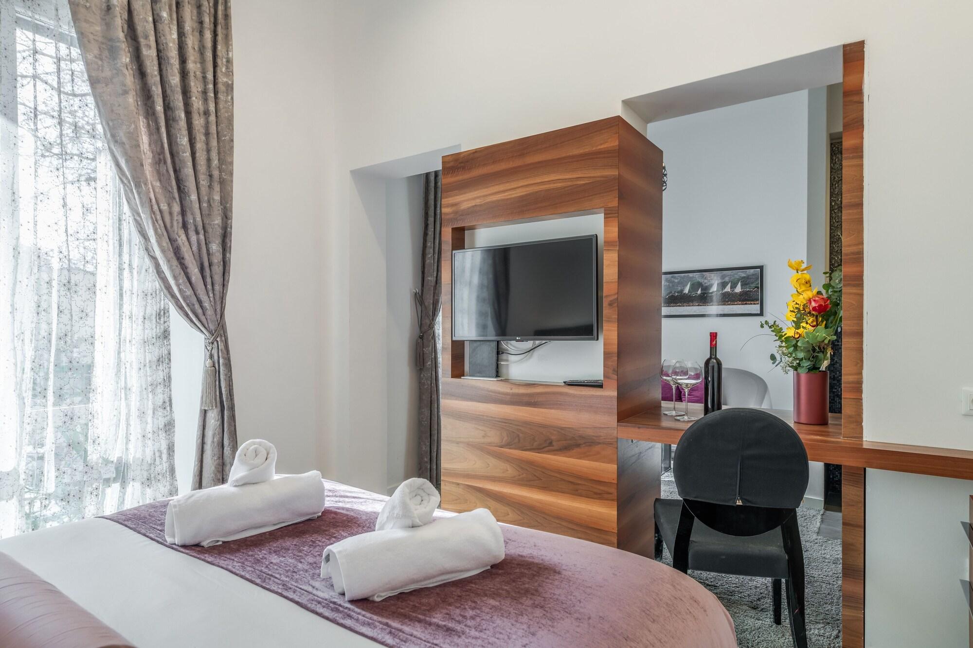 Suite Deluxe with Balcony