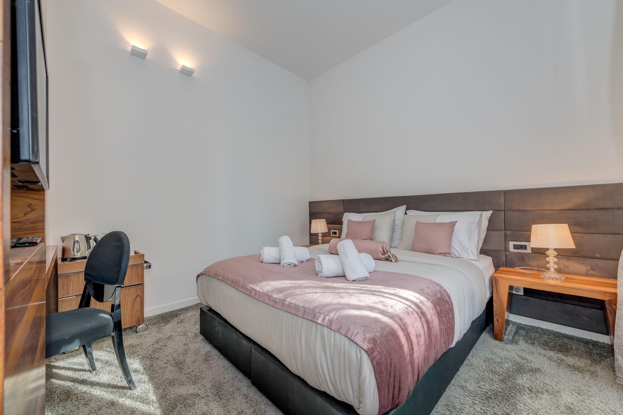 Suite Deluxe with Balcony