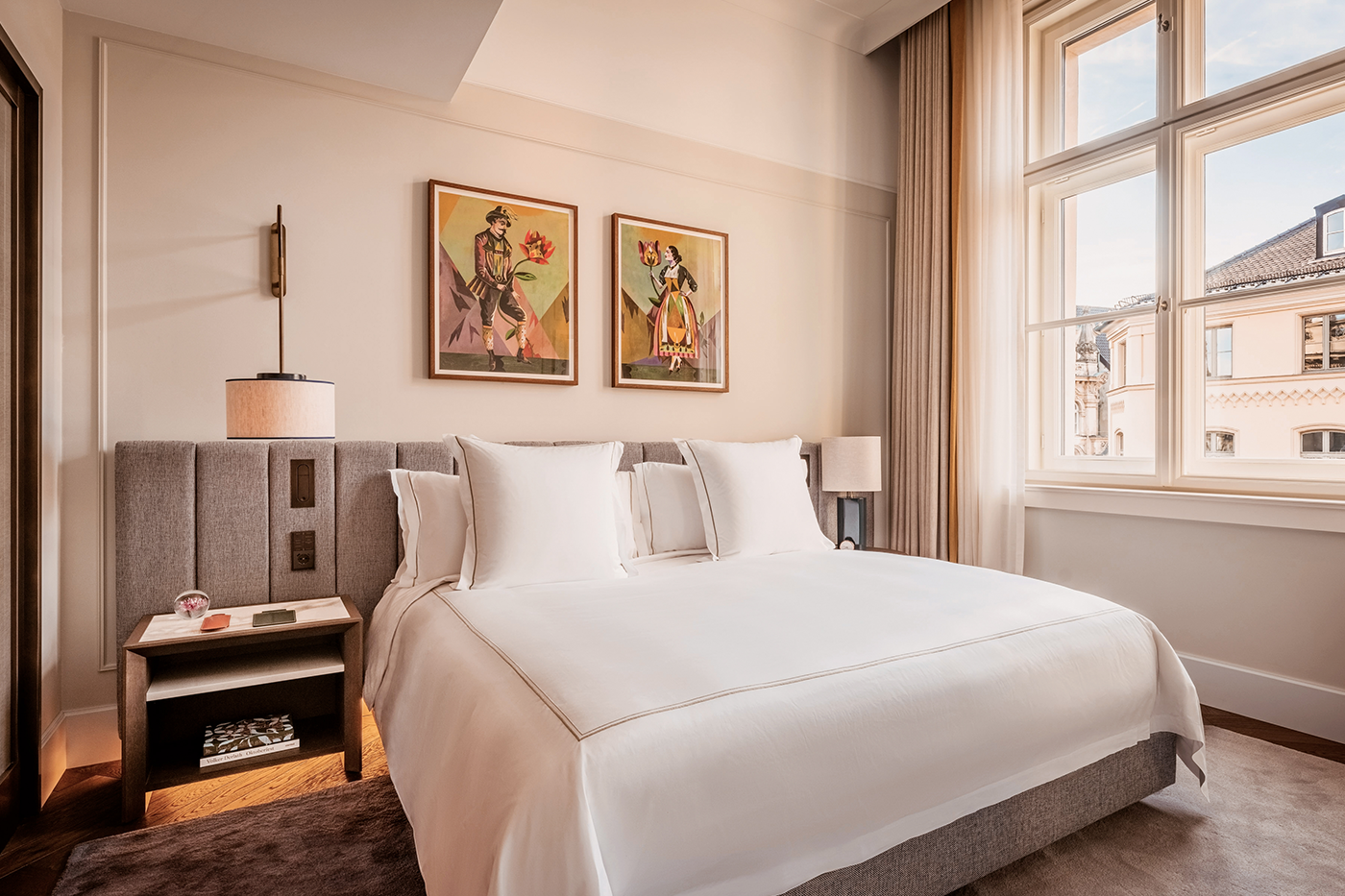 Suite Deluxe King Bed