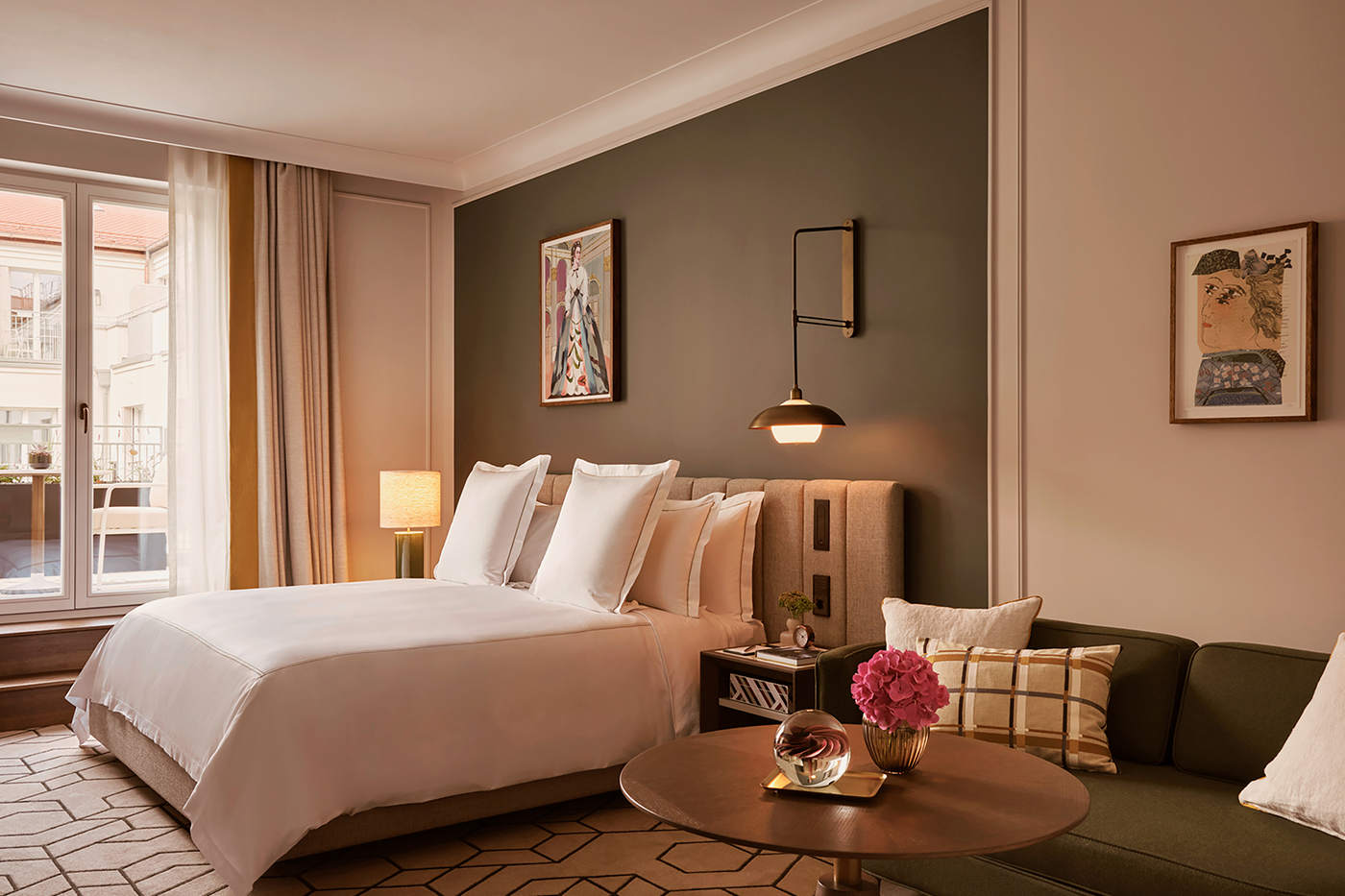 Junior Suite King Size Bed