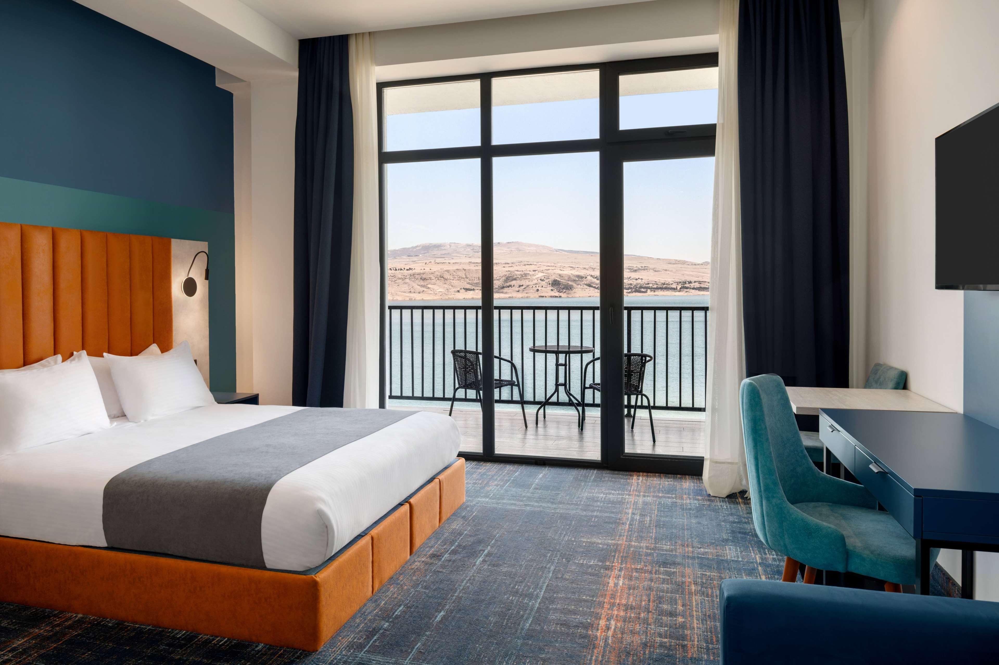 Double or Twin Sea View