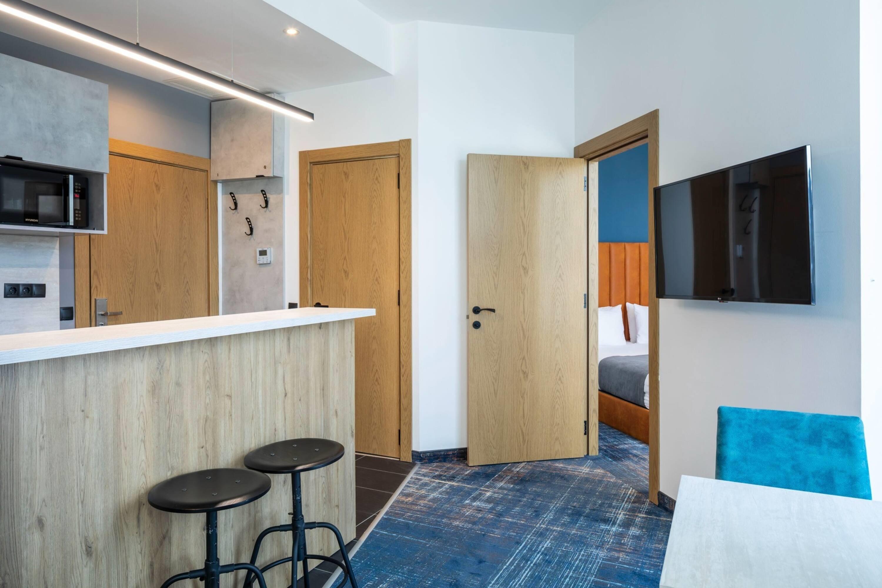 Suite with Views