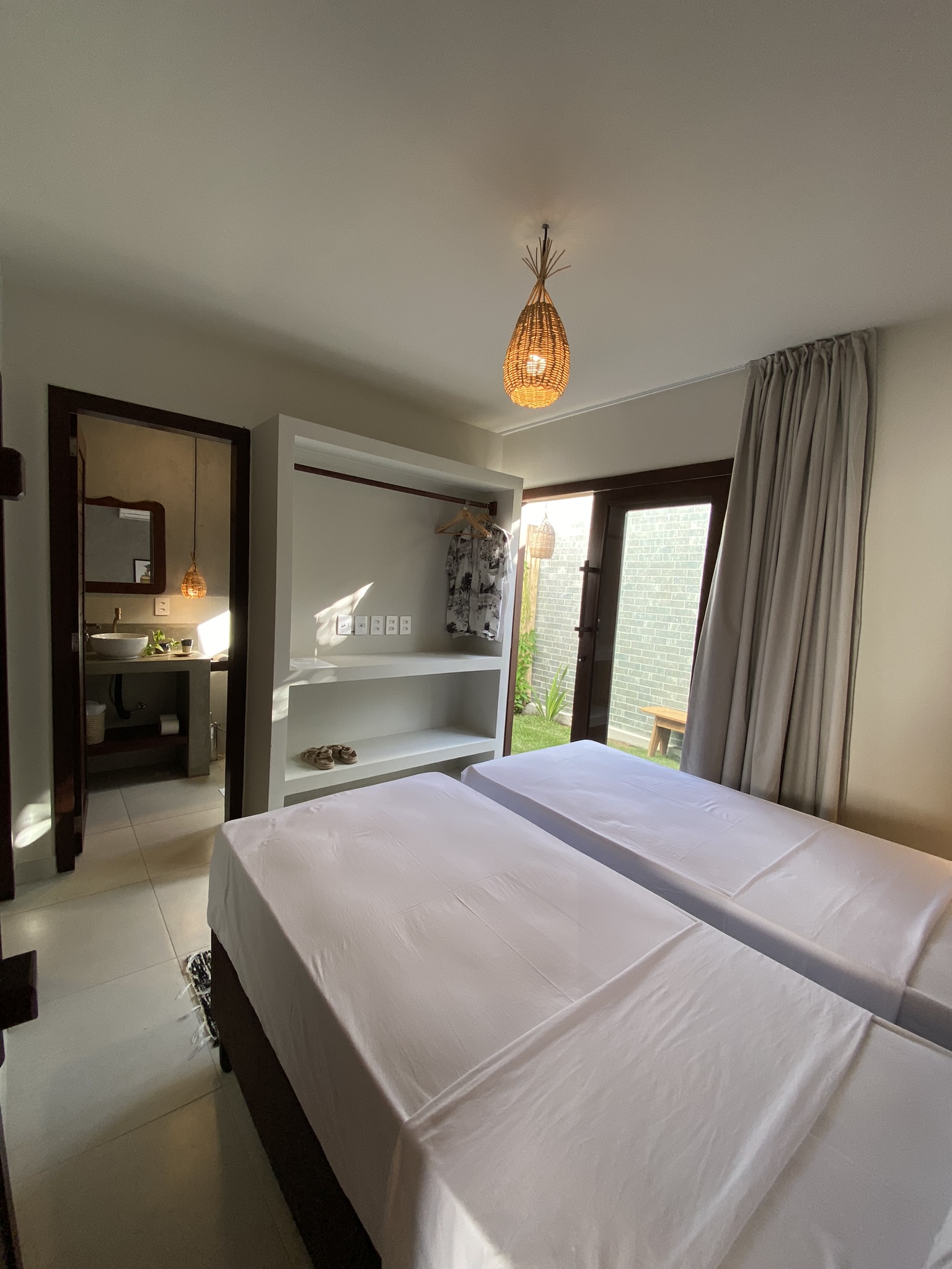 Double or Twin Deluxe One Bed