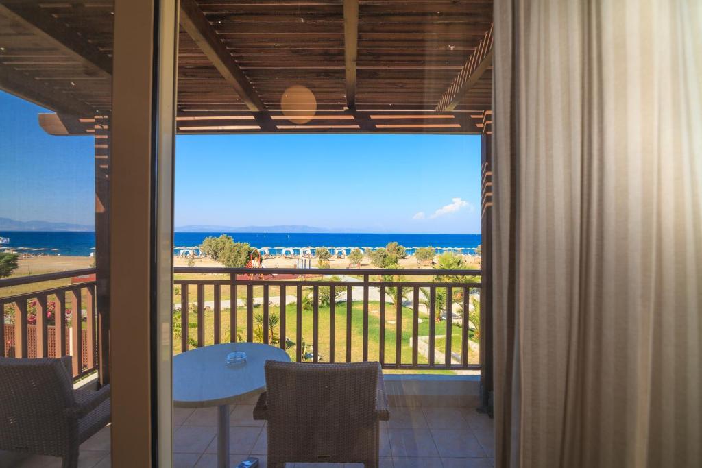 Family Room Sea View with Private Pool