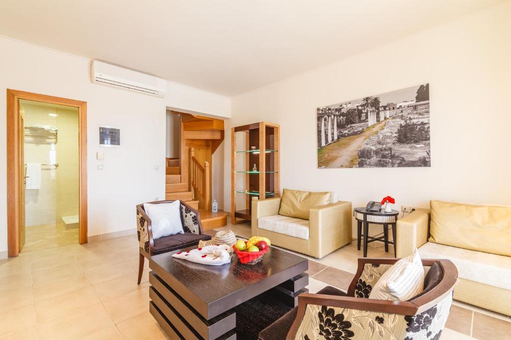 Family Room Sea View with Private Pool