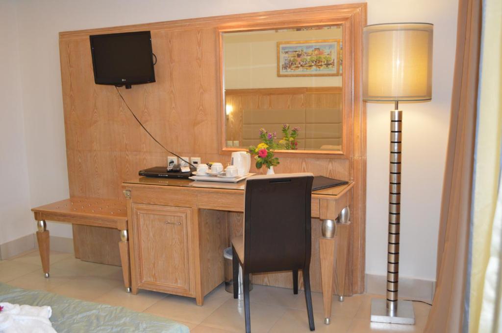 Family Room Sea View with Private Pool