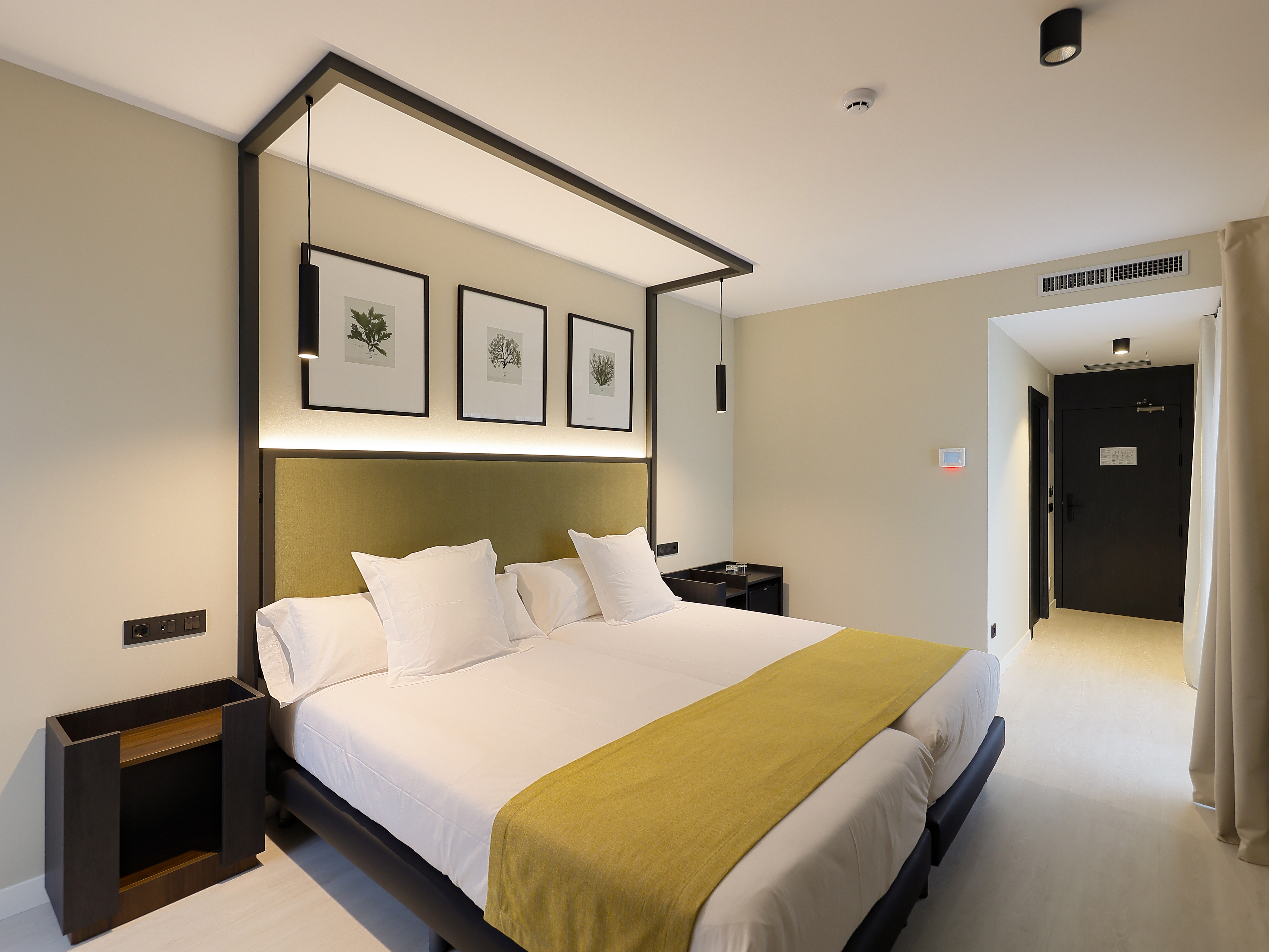 Double or Twin Standard