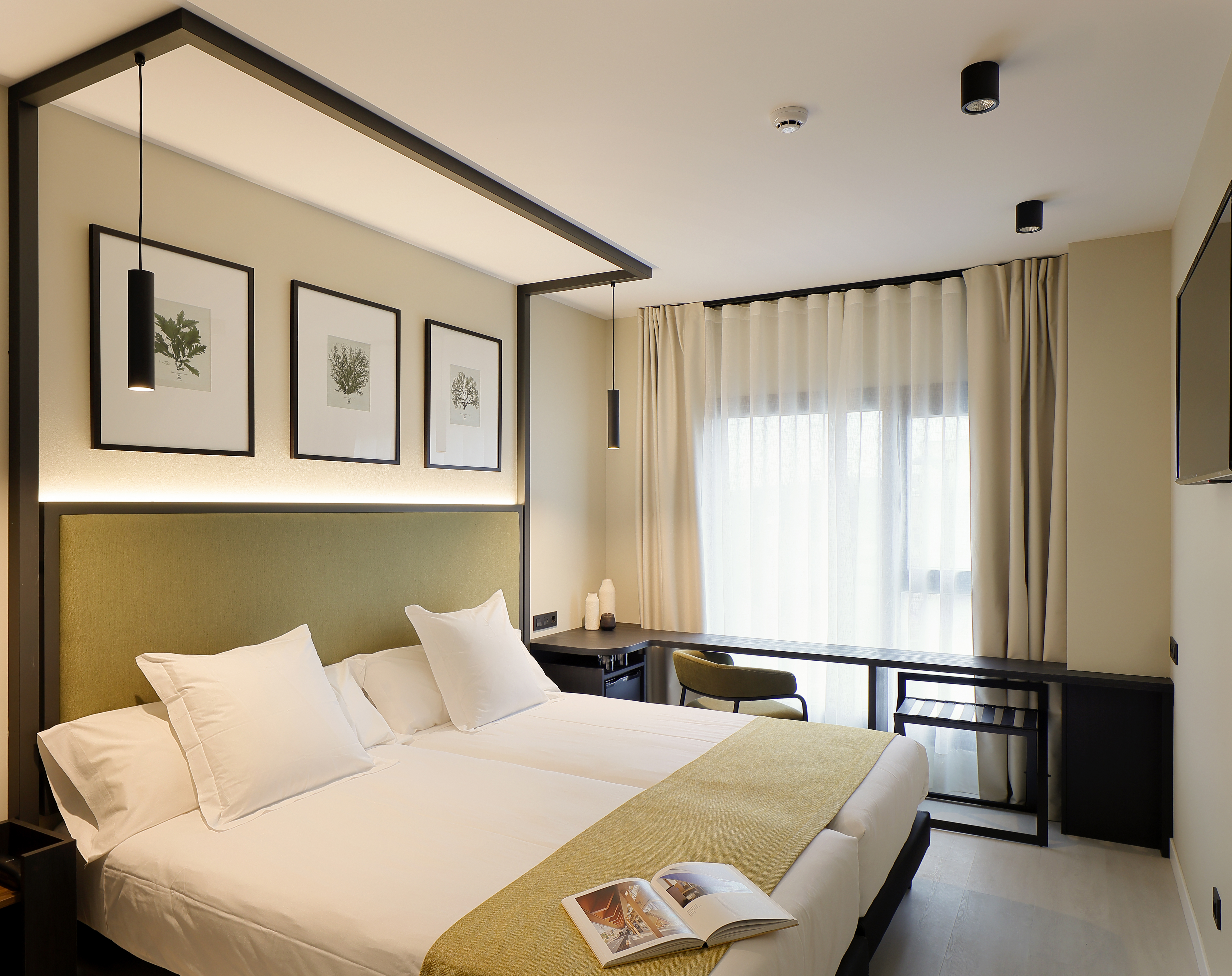 Double or Twin Standard