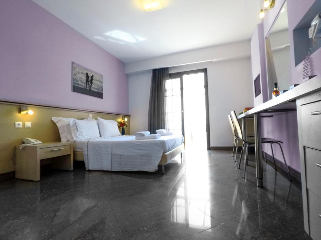 Double or Twin Side Sea View