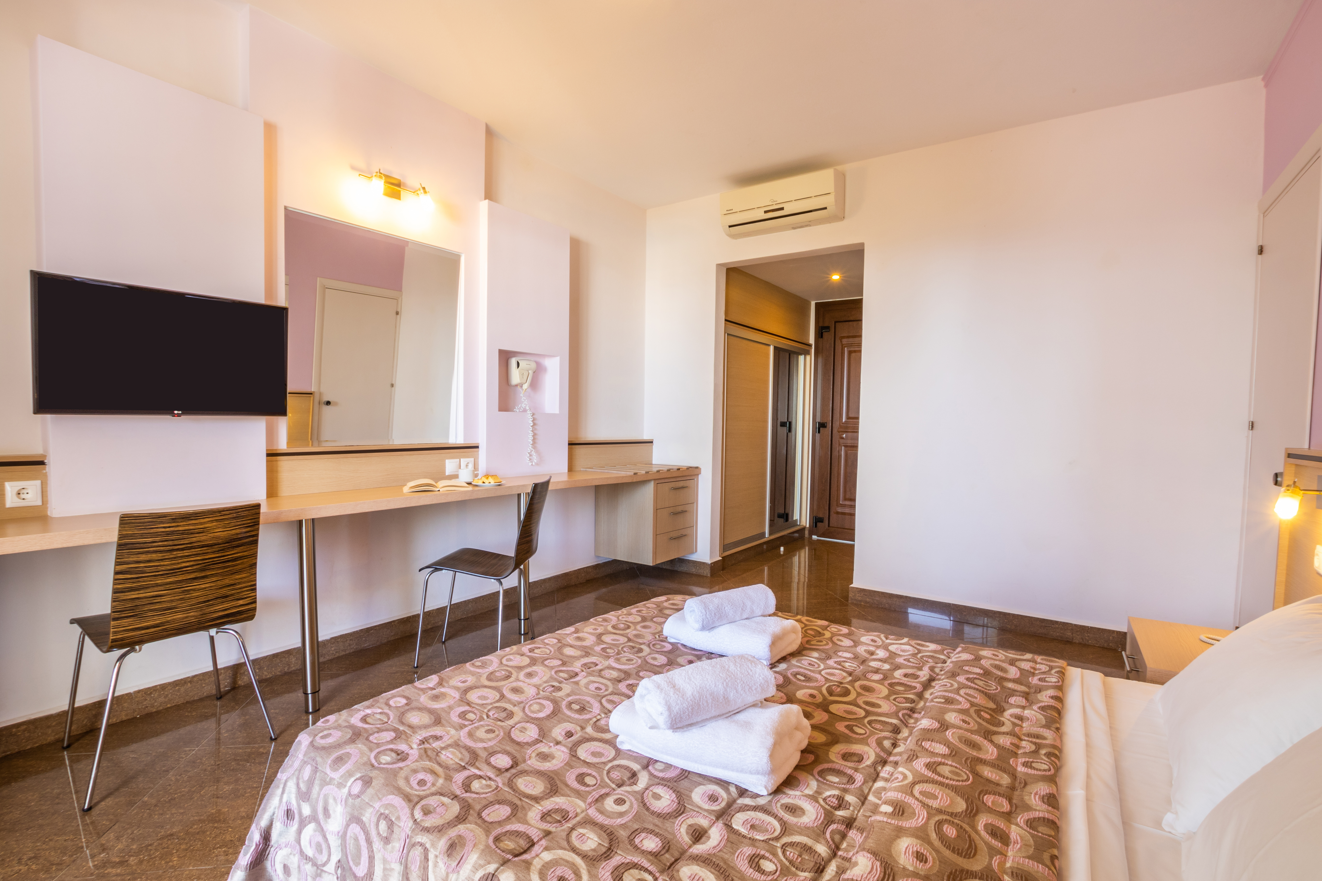 Double or Twin Standard