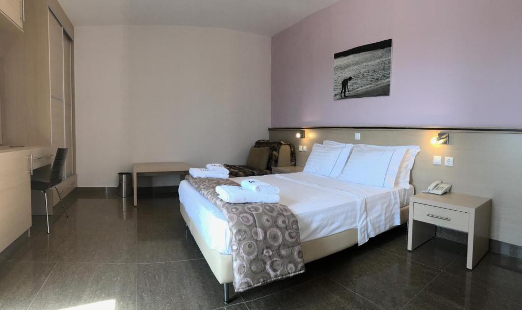 Double or Twin Side Sea View