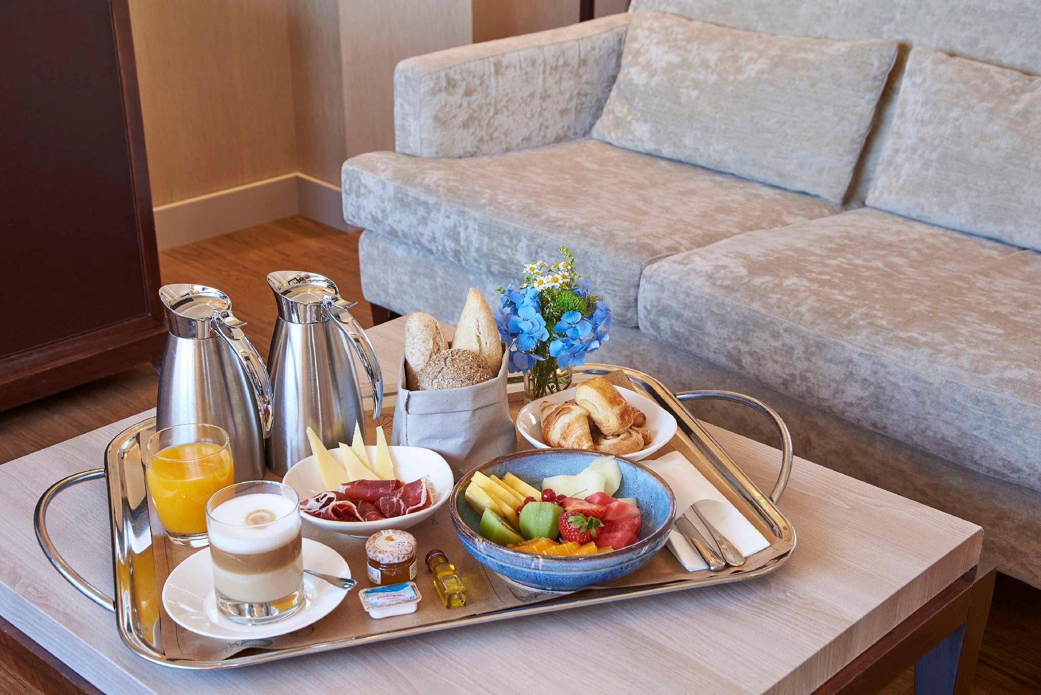 Family Room Capacity 4